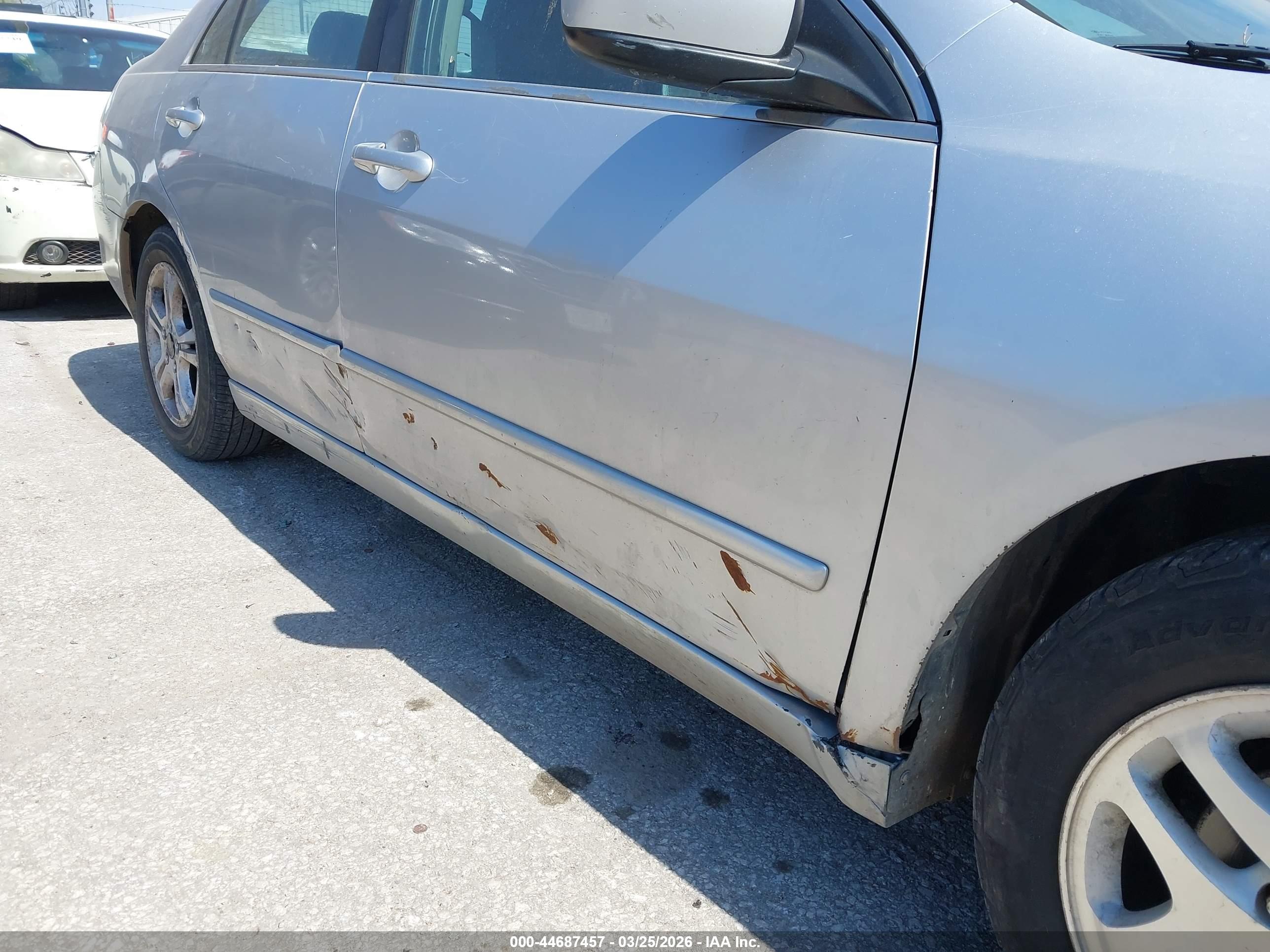 HONDA ACCORD image 6