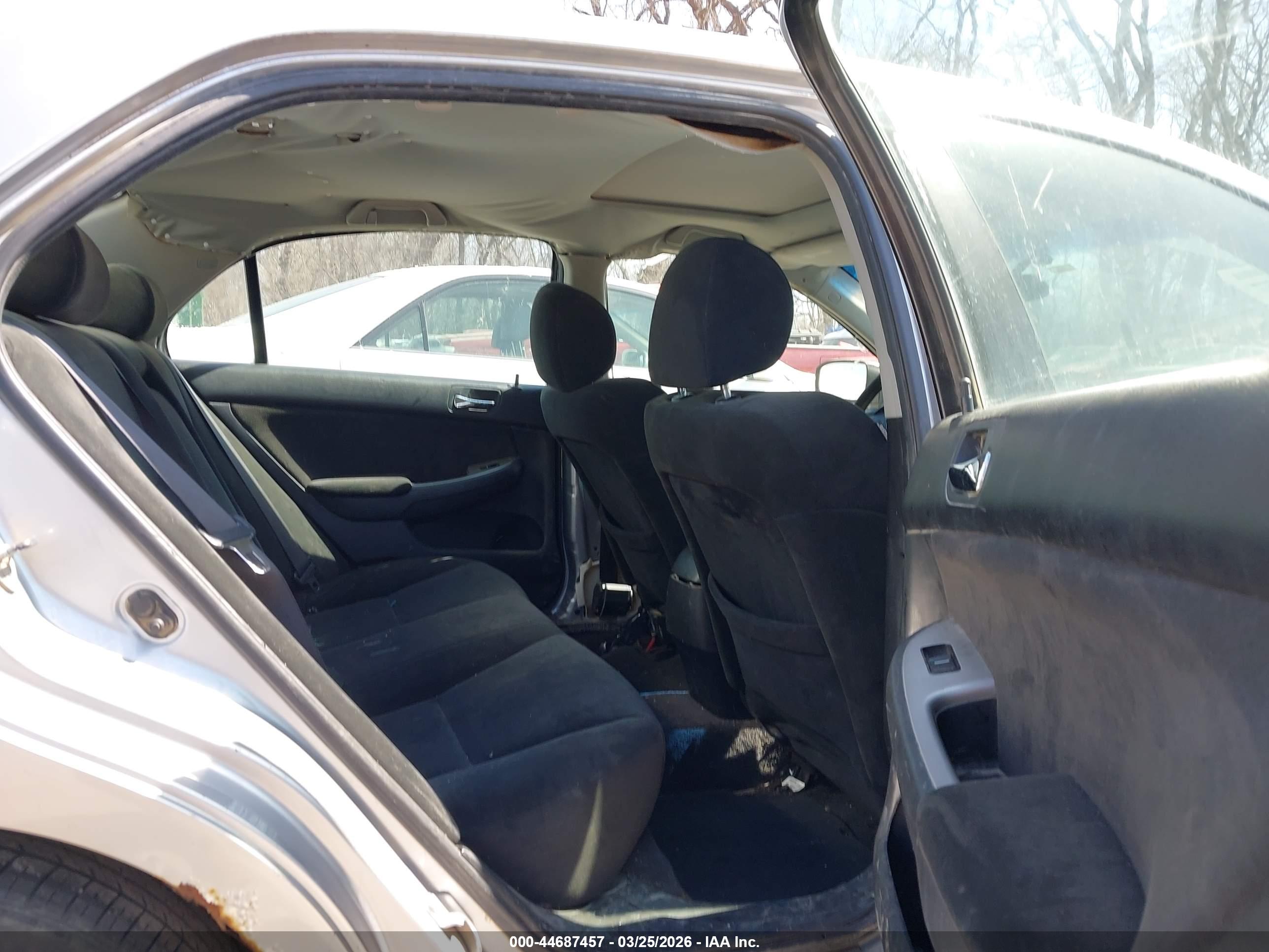 HONDA ACCORD image 8
