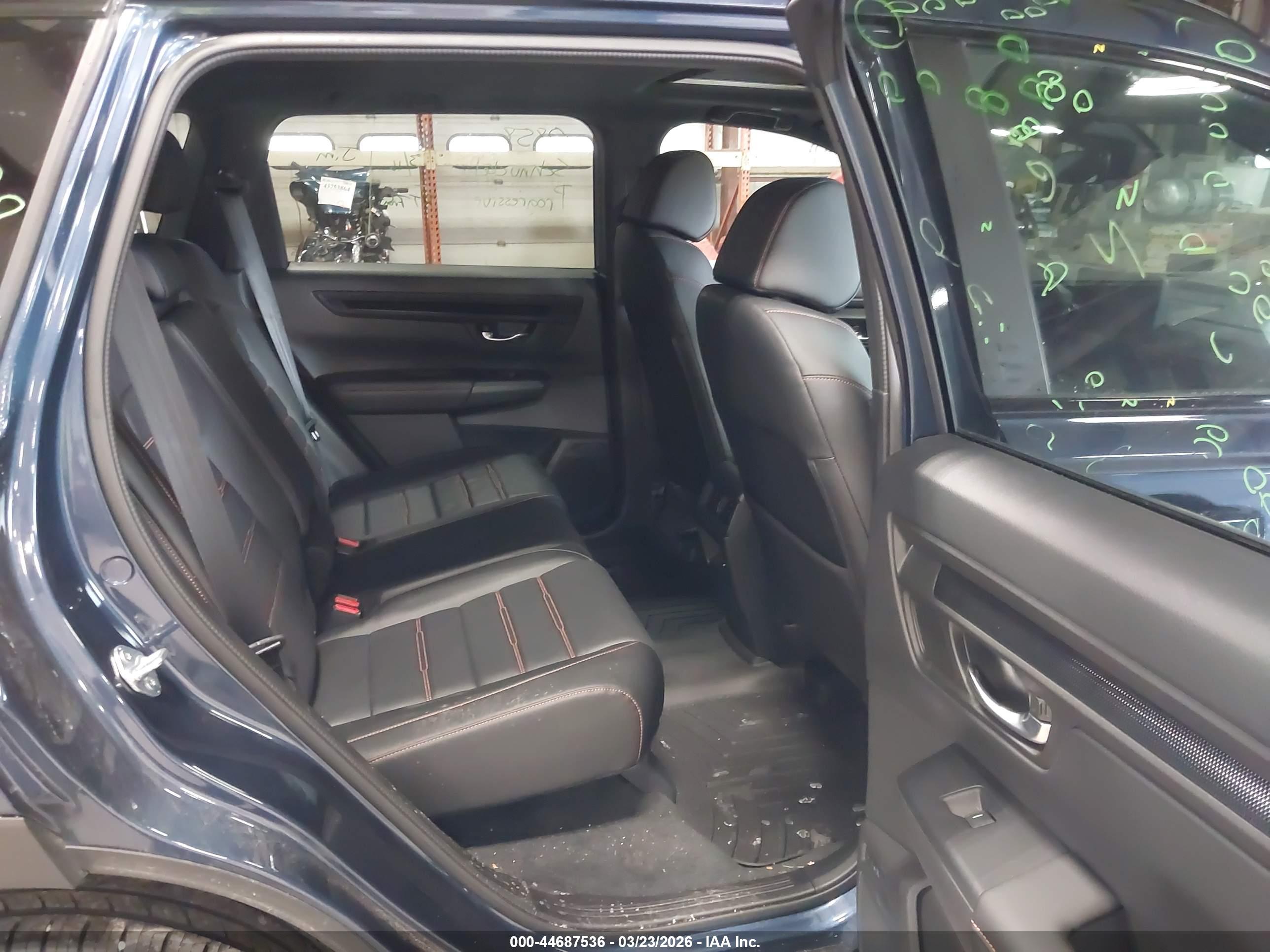 HONDA CR-V image 8