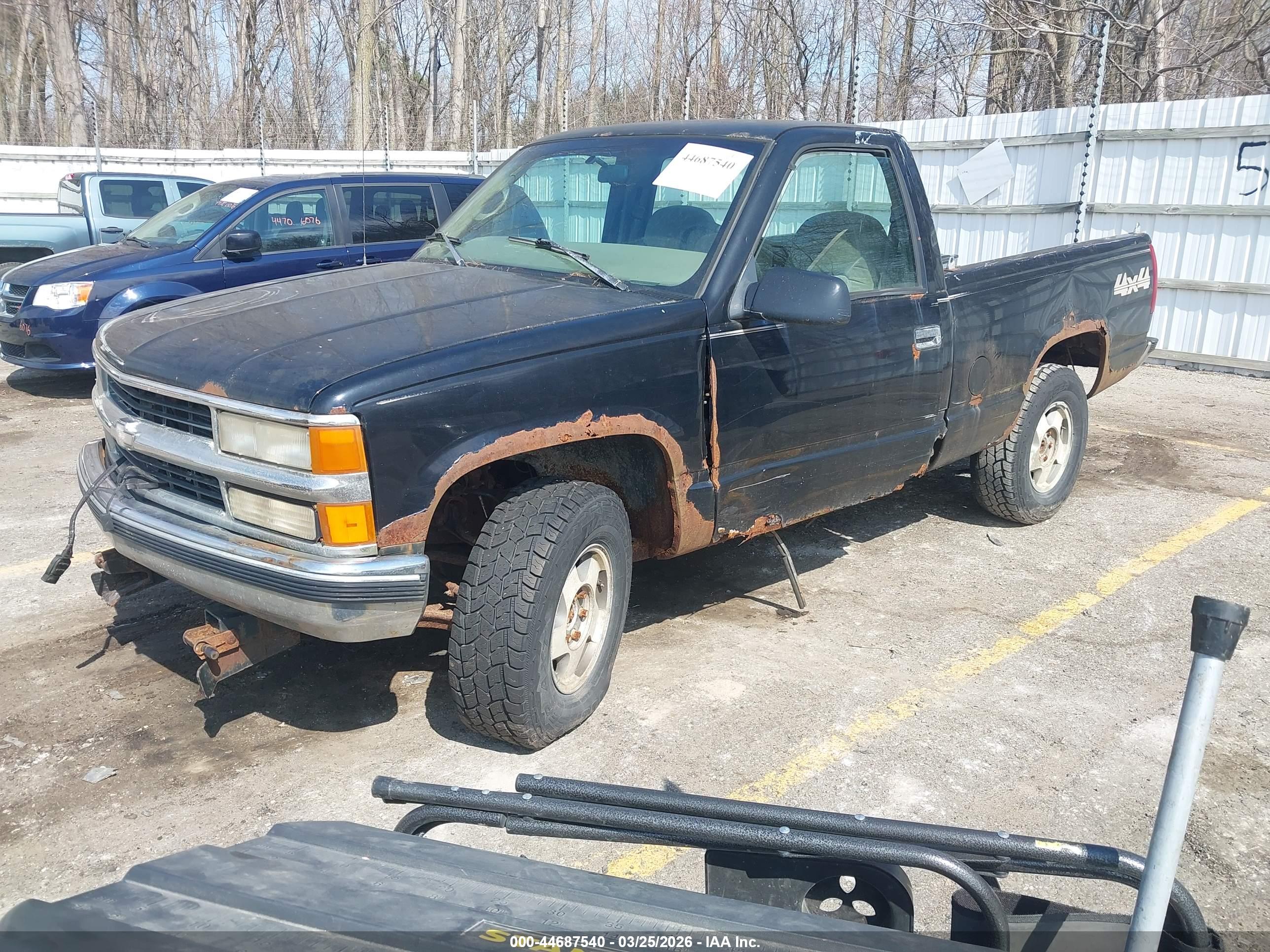 CHEVROLET K1500 image 2