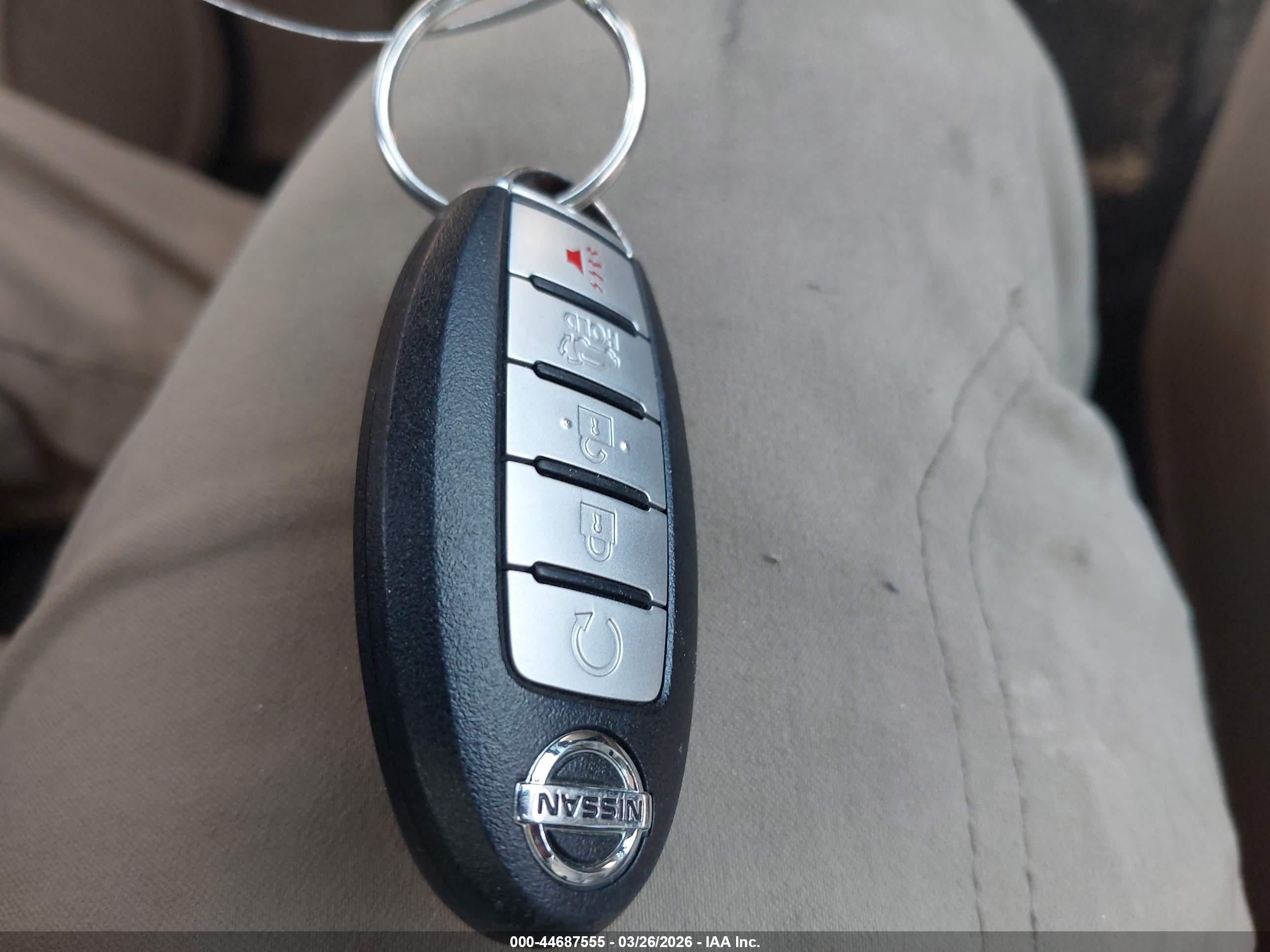 NISSAN ROGUE image 11