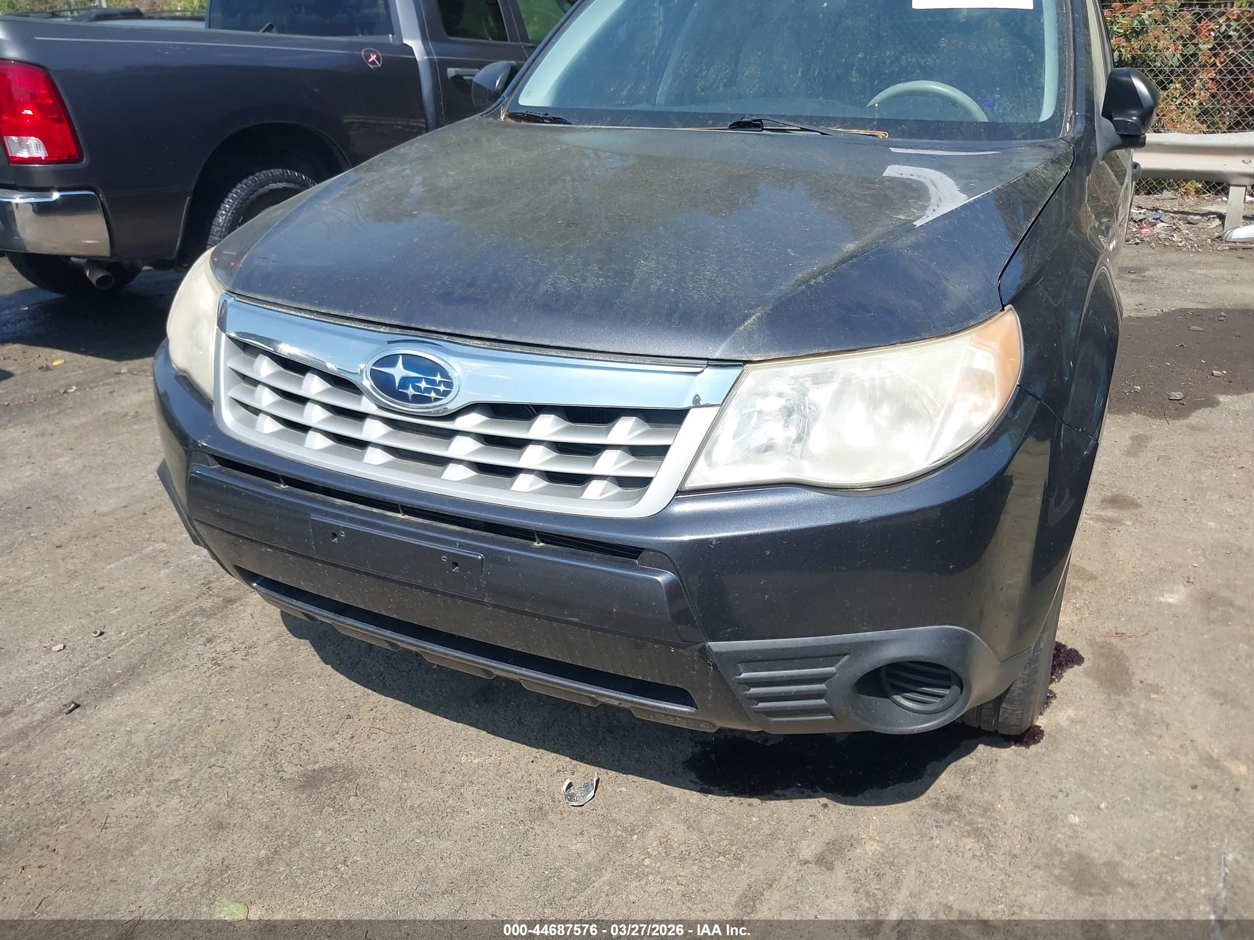 SUBARU FORESTER image 6
