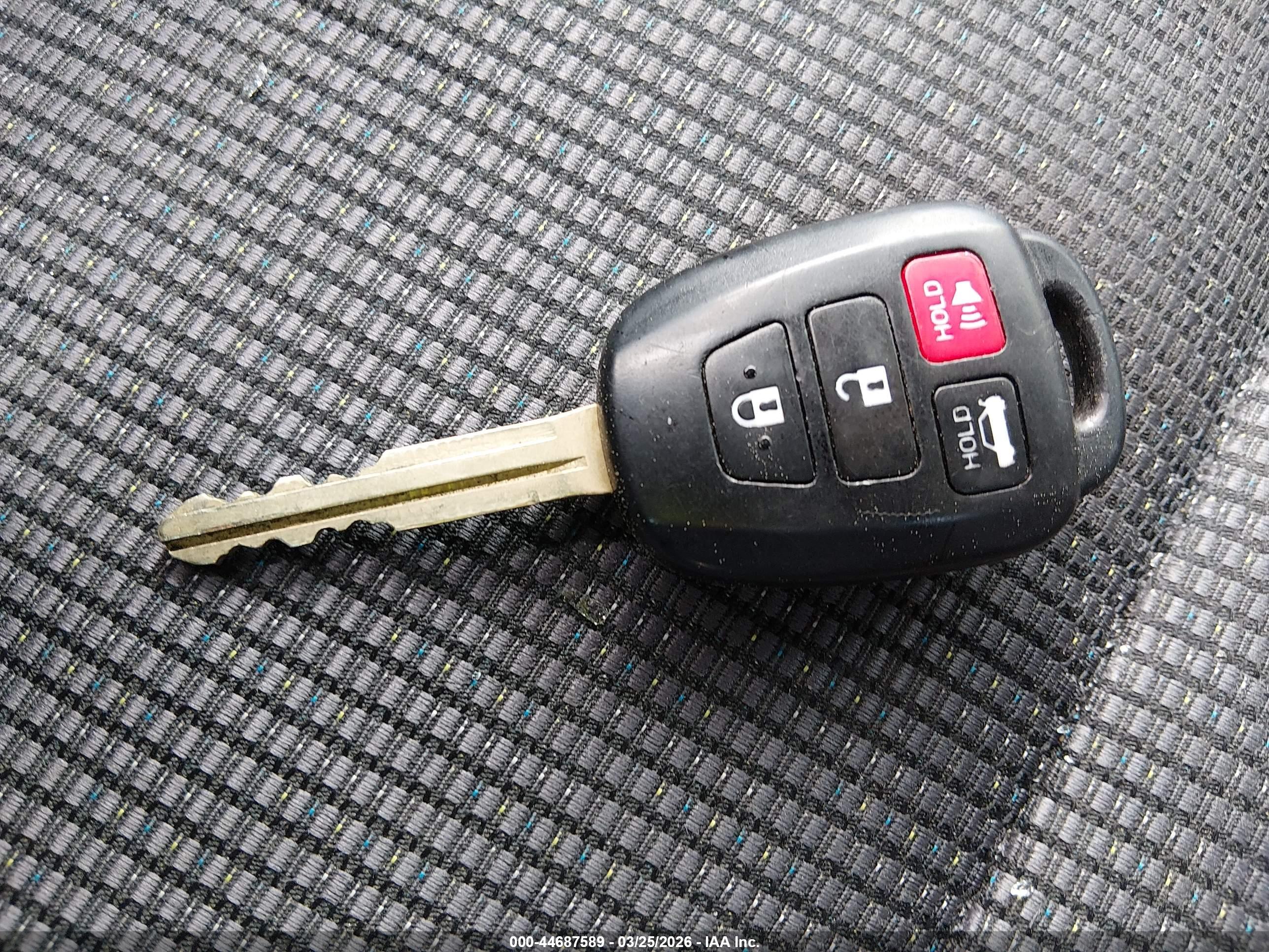 TOYOTA COROLLA image 11