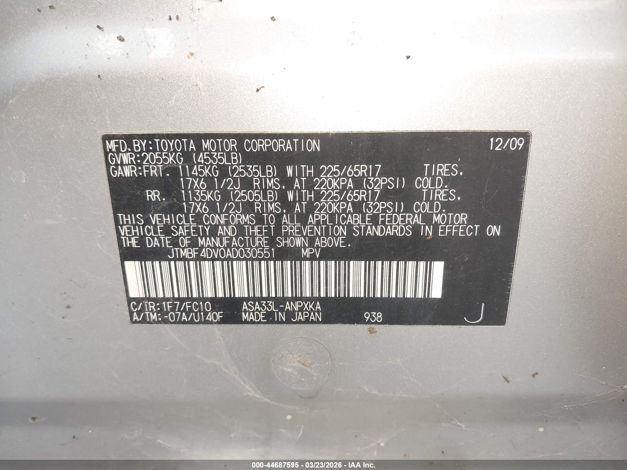 TOYOTA RAV4 image 9