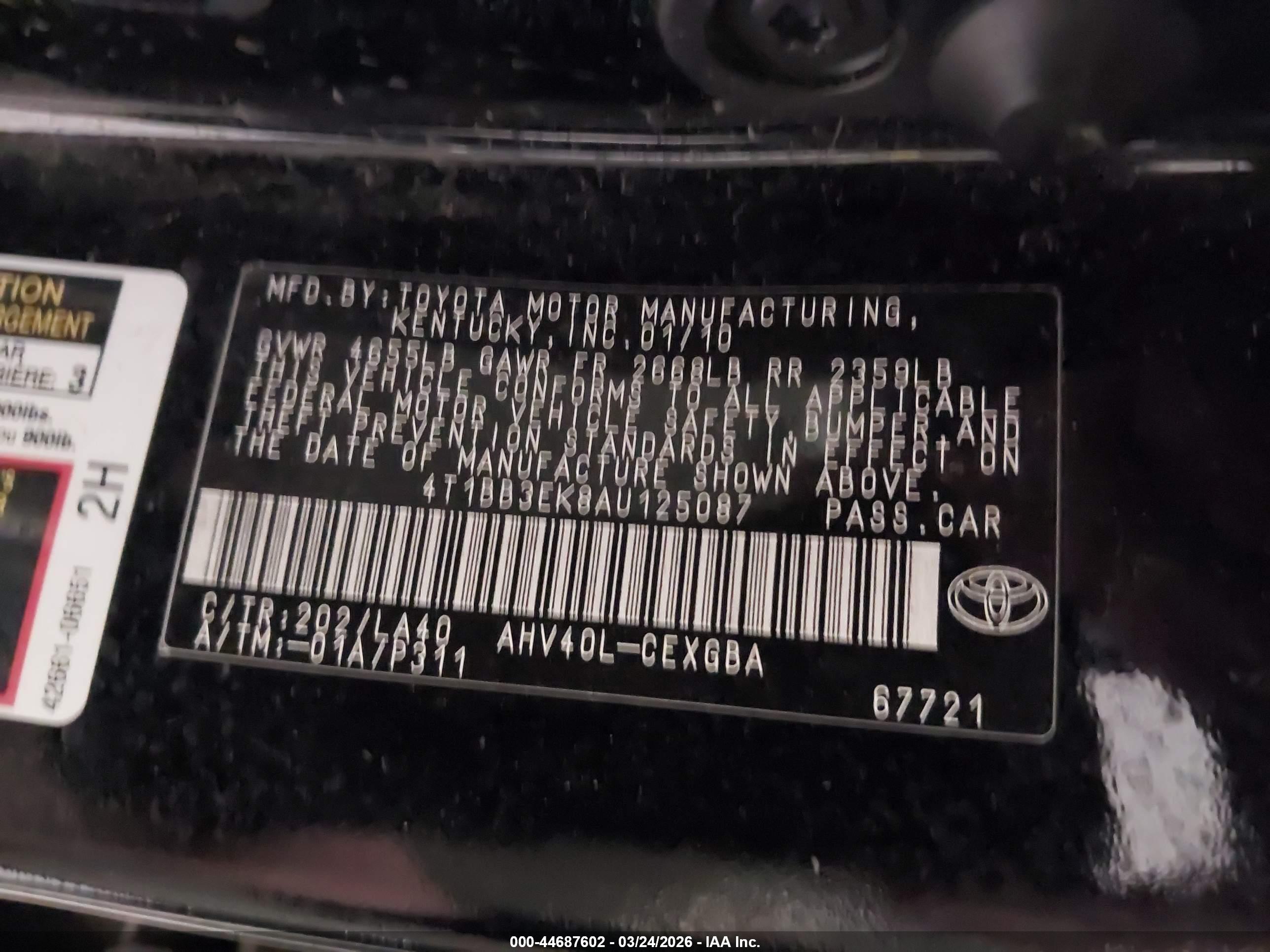 TOYOTA CAMRY image 9