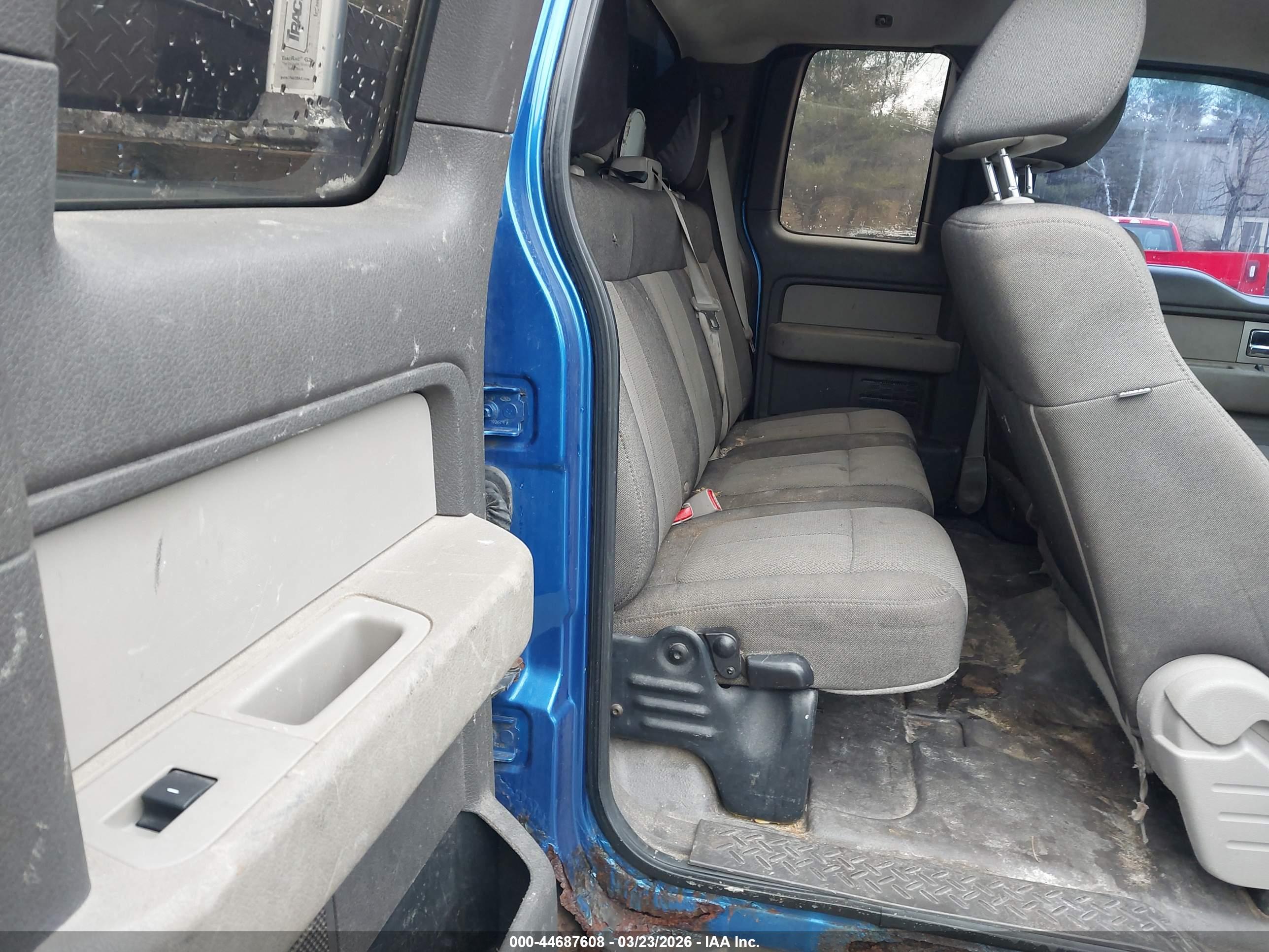 FORD F-150 image 8