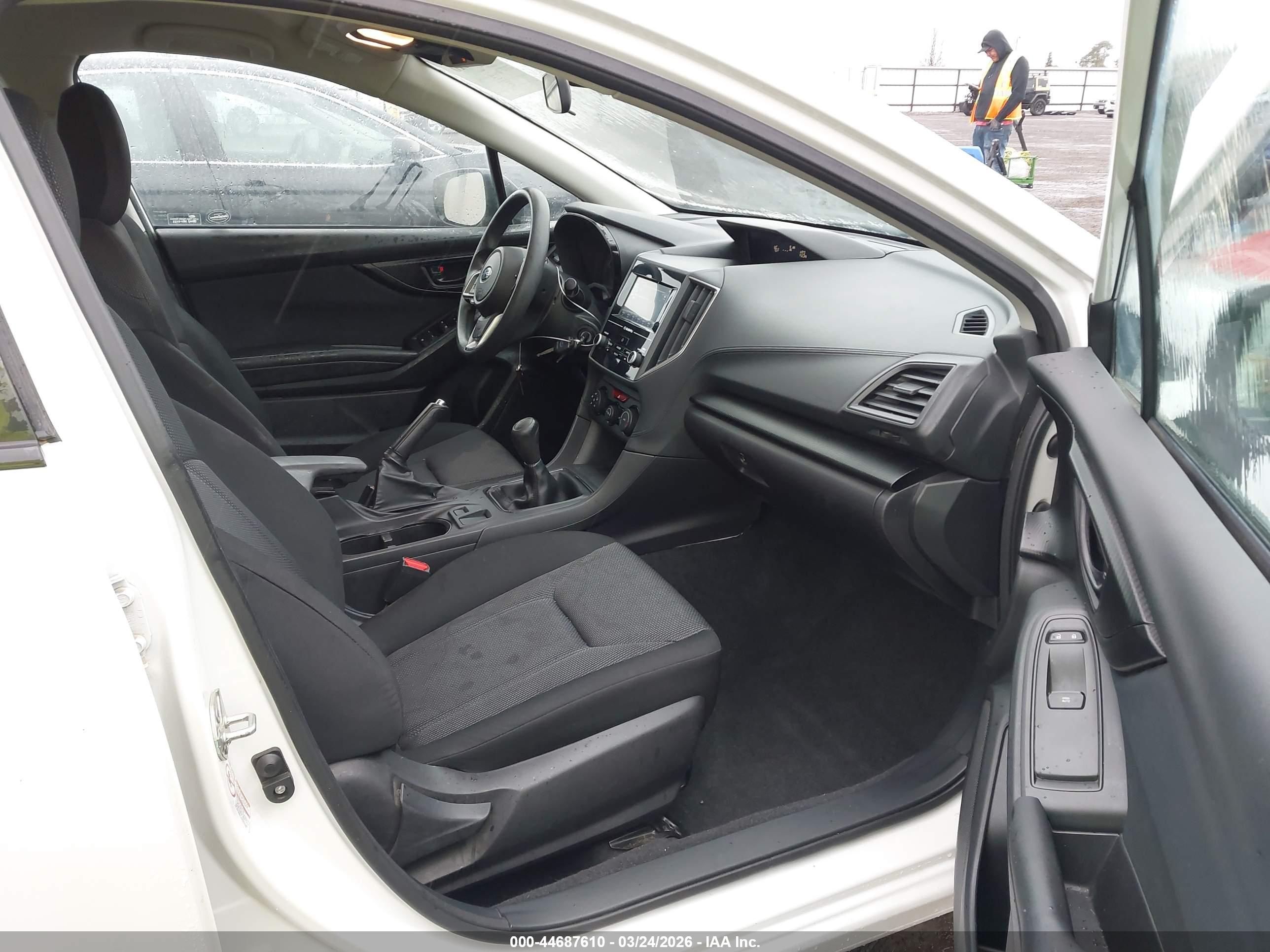SUBARU IMPREZA image 5