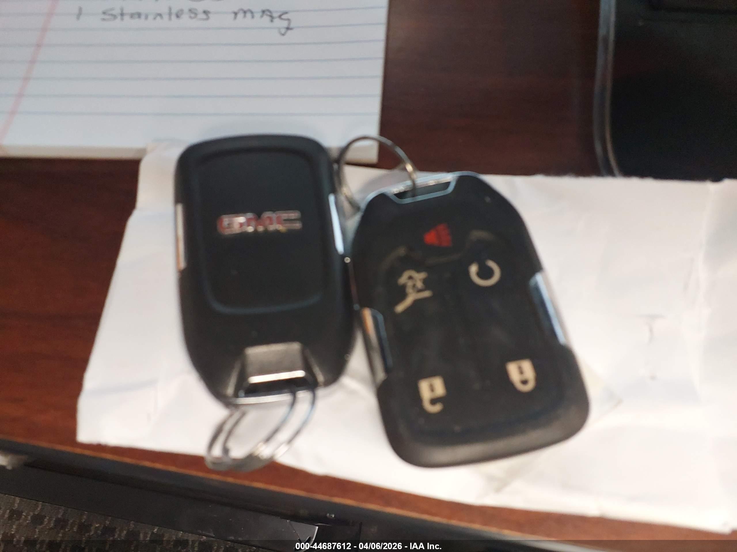 GMC TERRAIN image 11