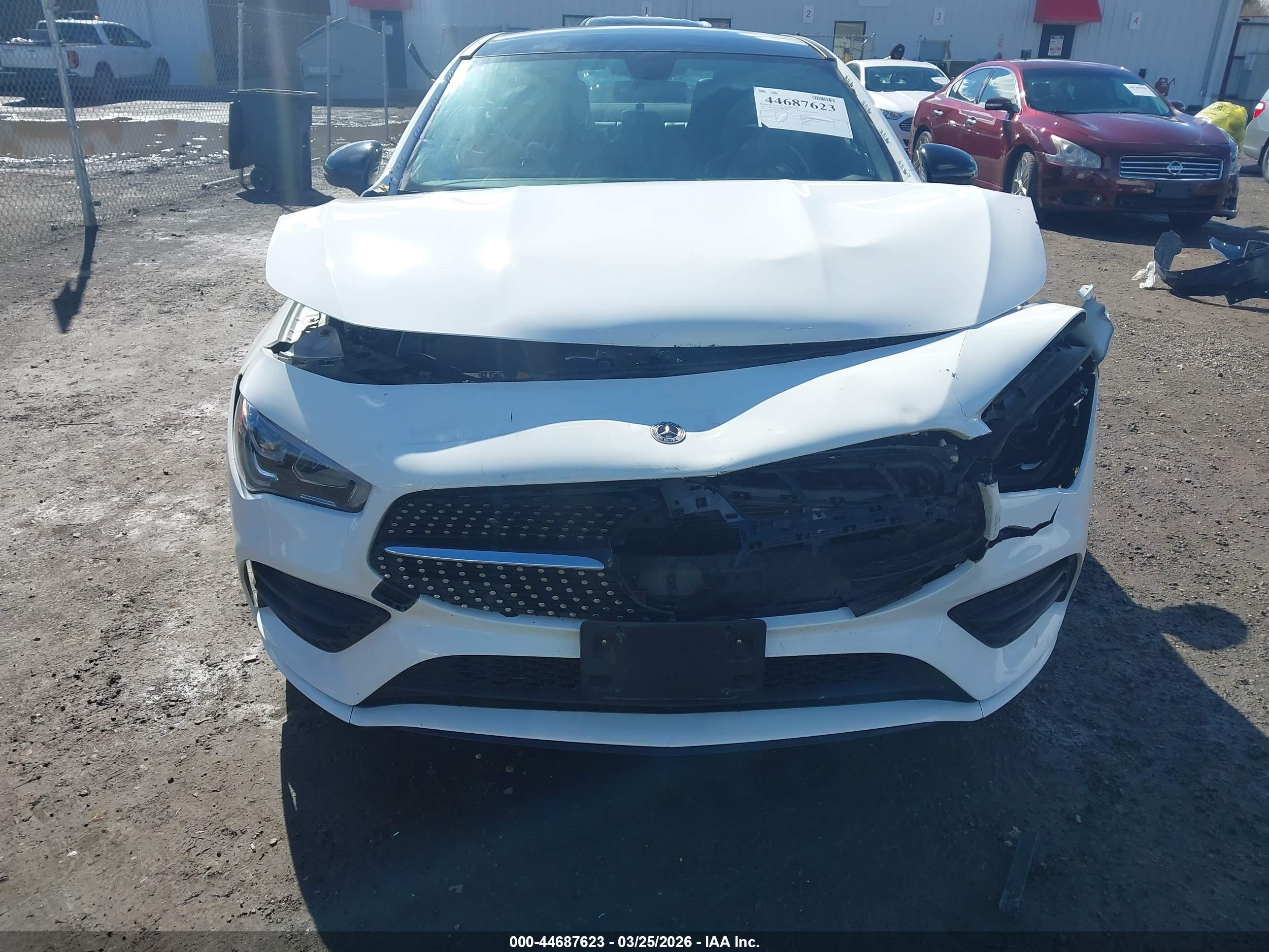 MERCEDES-BENZ CLA image 6