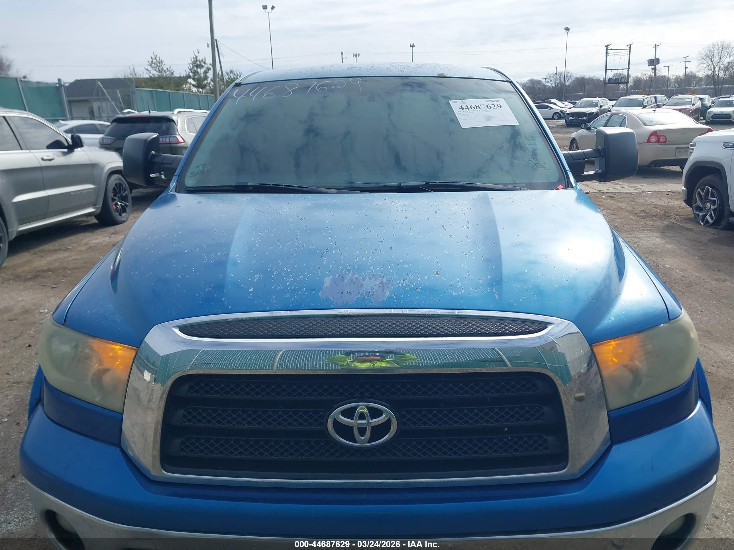TOYOTA TUNDRA image 6