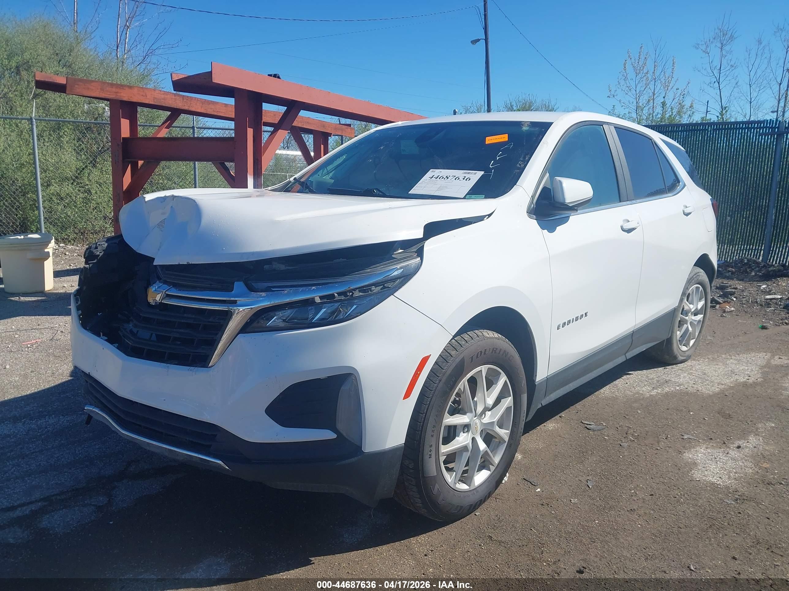 CHEVROLET EQUINOX image 2