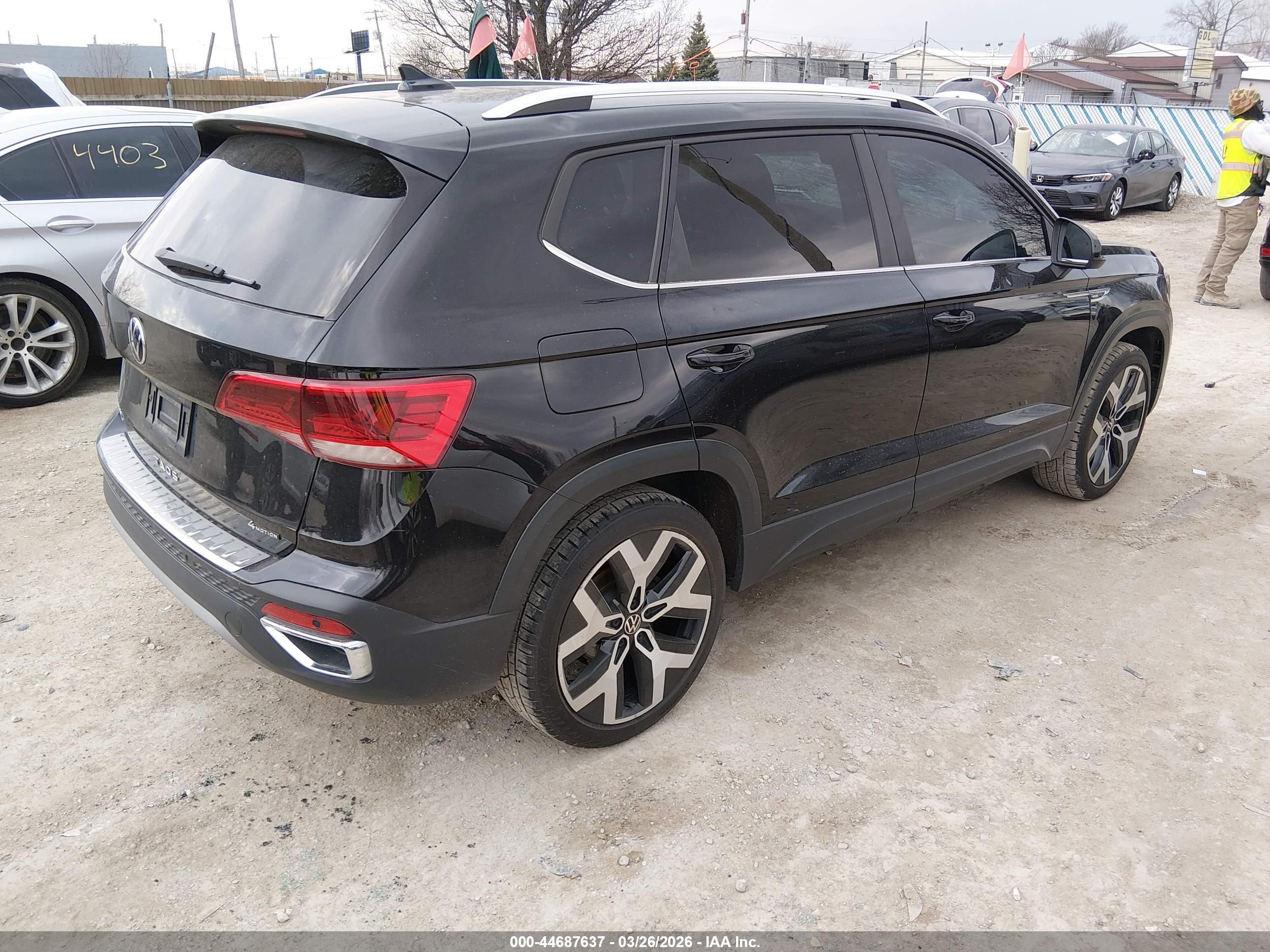 VOLKSWAGEN TAOS image 4
