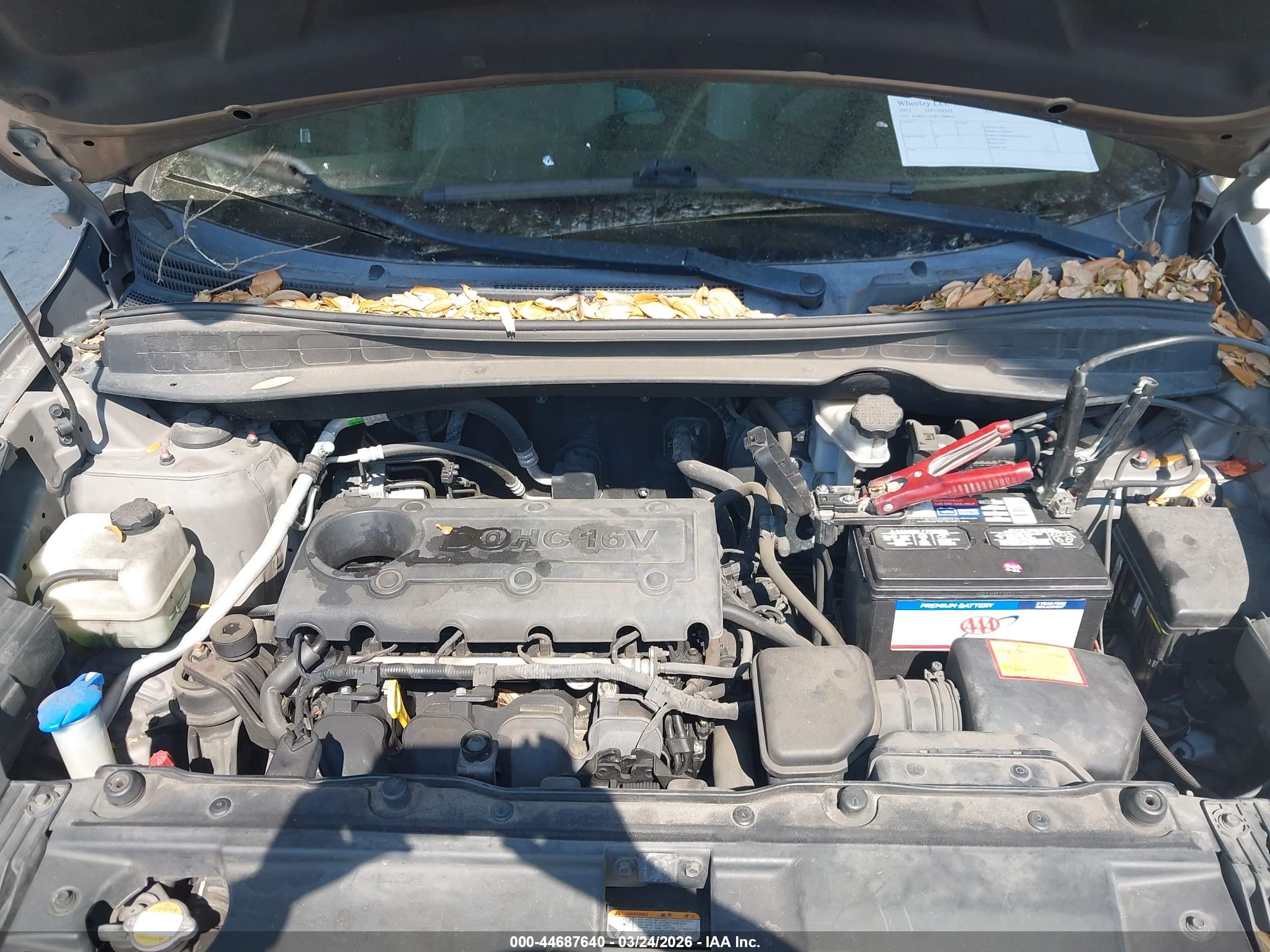 HYUNDAI TUCSON image 10