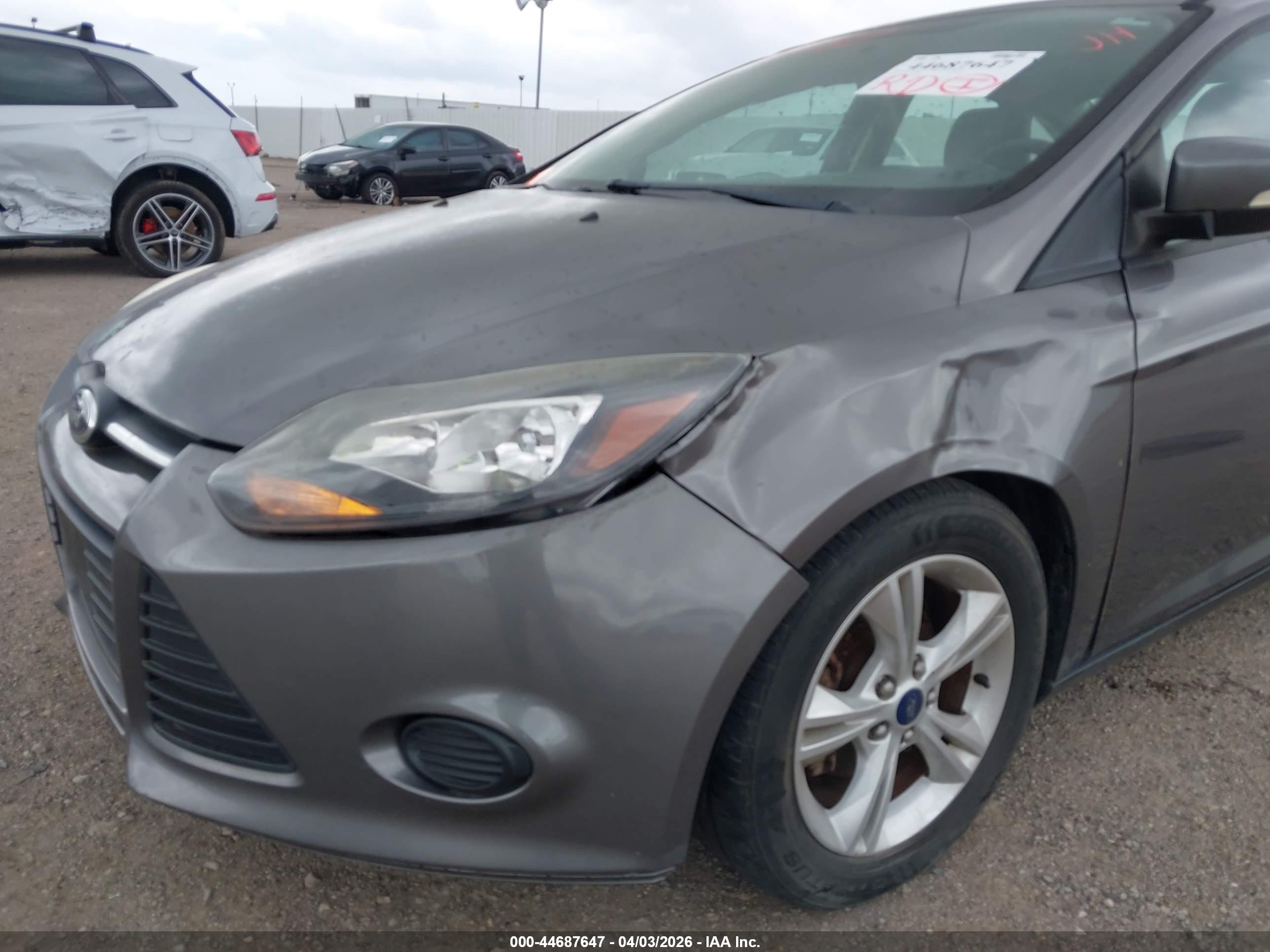 FORD FOCUS image 6