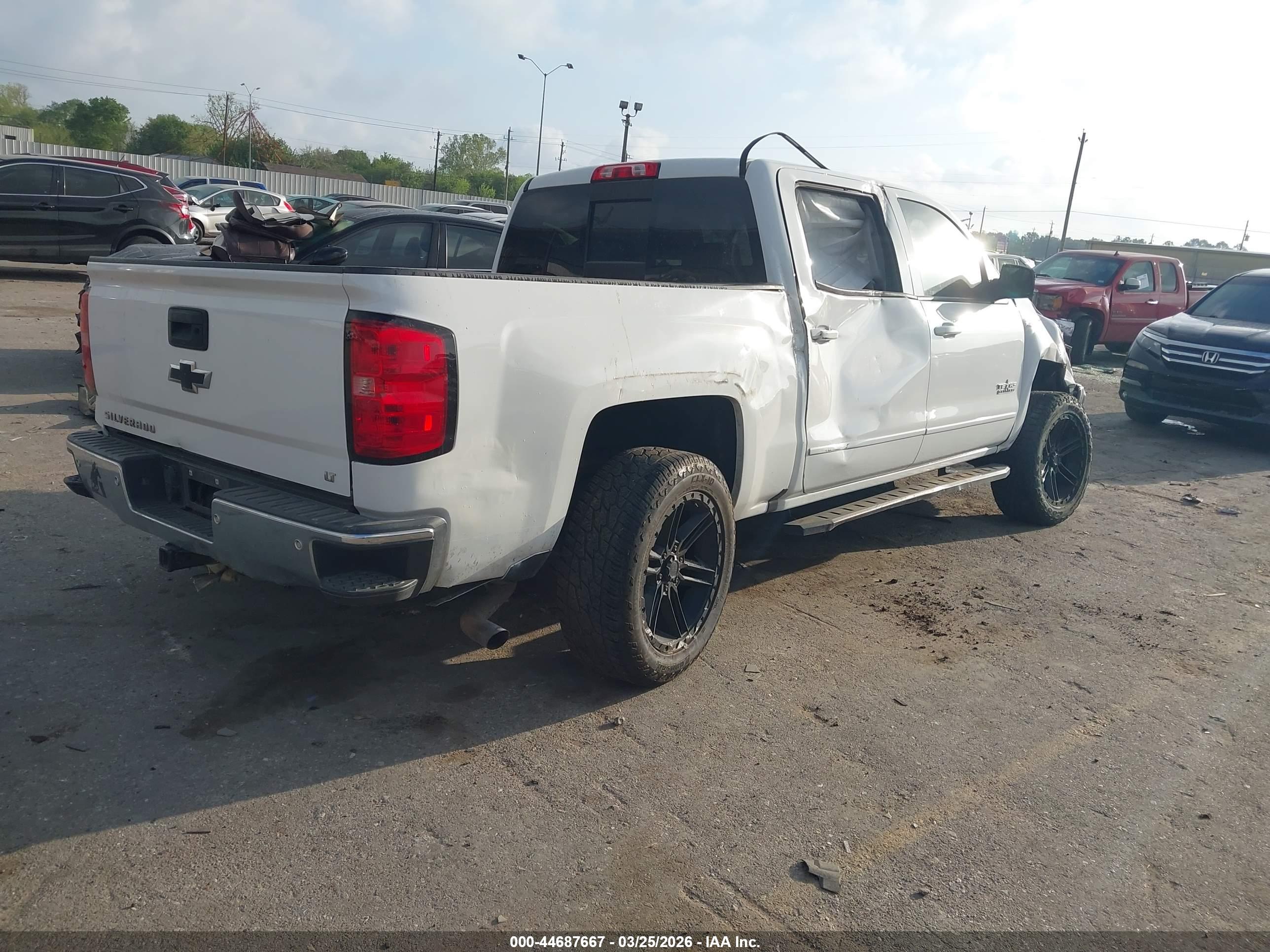 CHEVROLET SILVERADO image 4