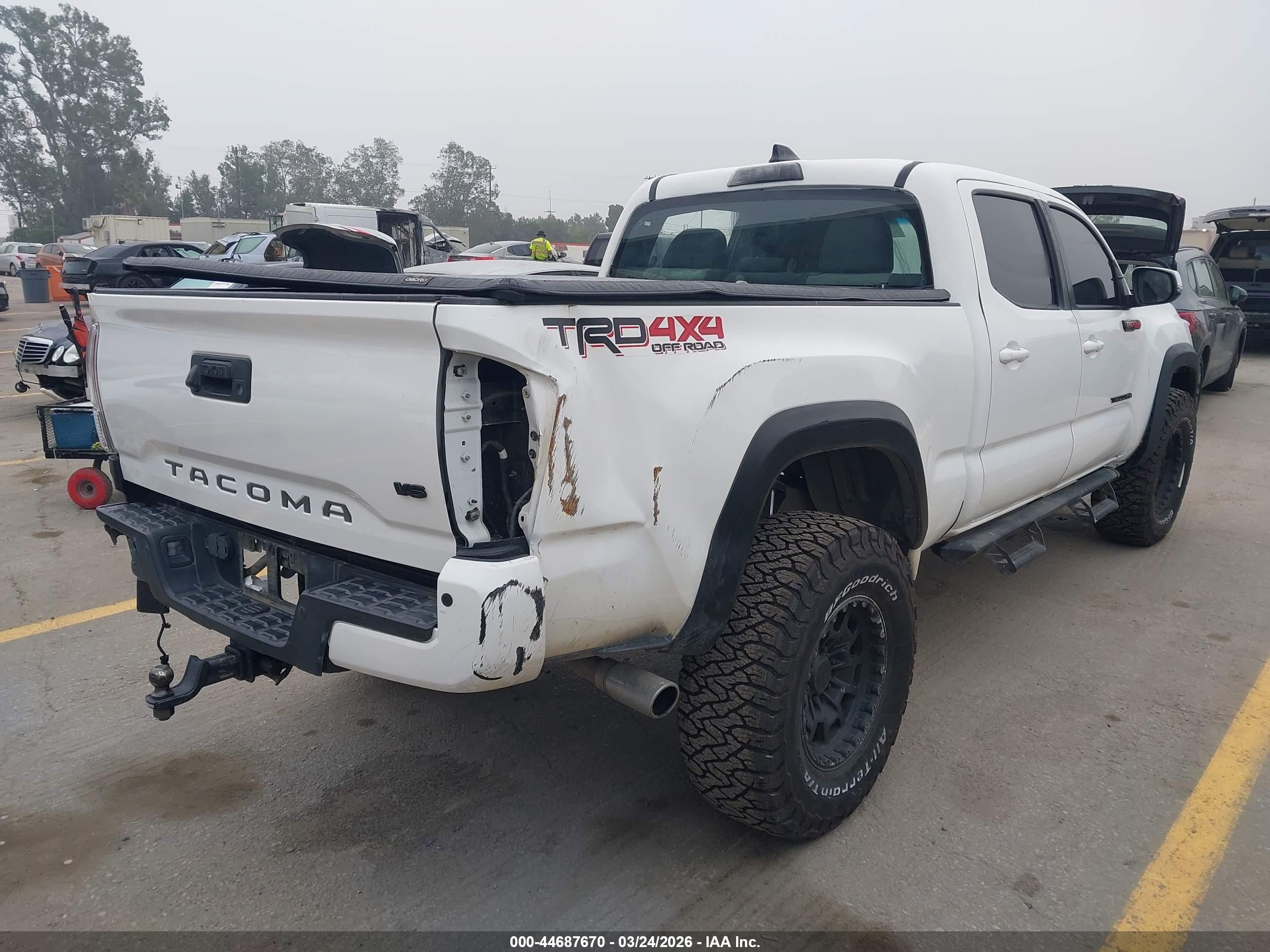 TOYOTA TACOMA image 4