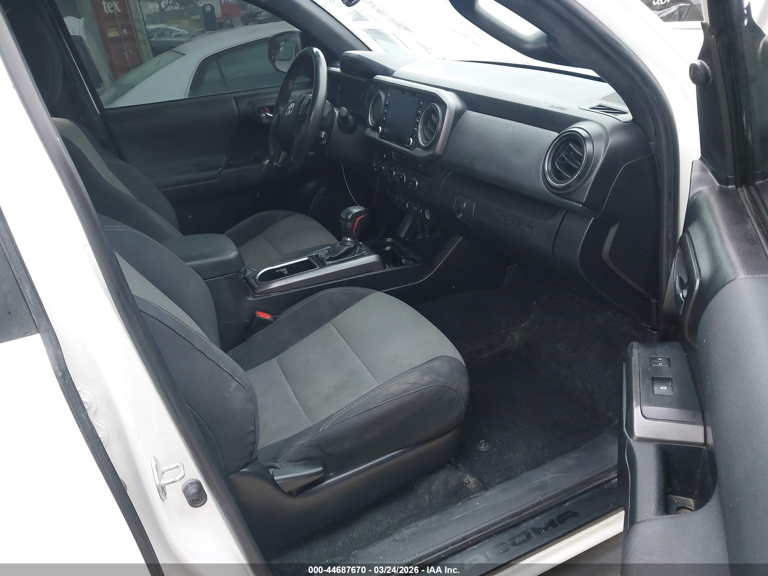 TOYOTA TACOMA image 5