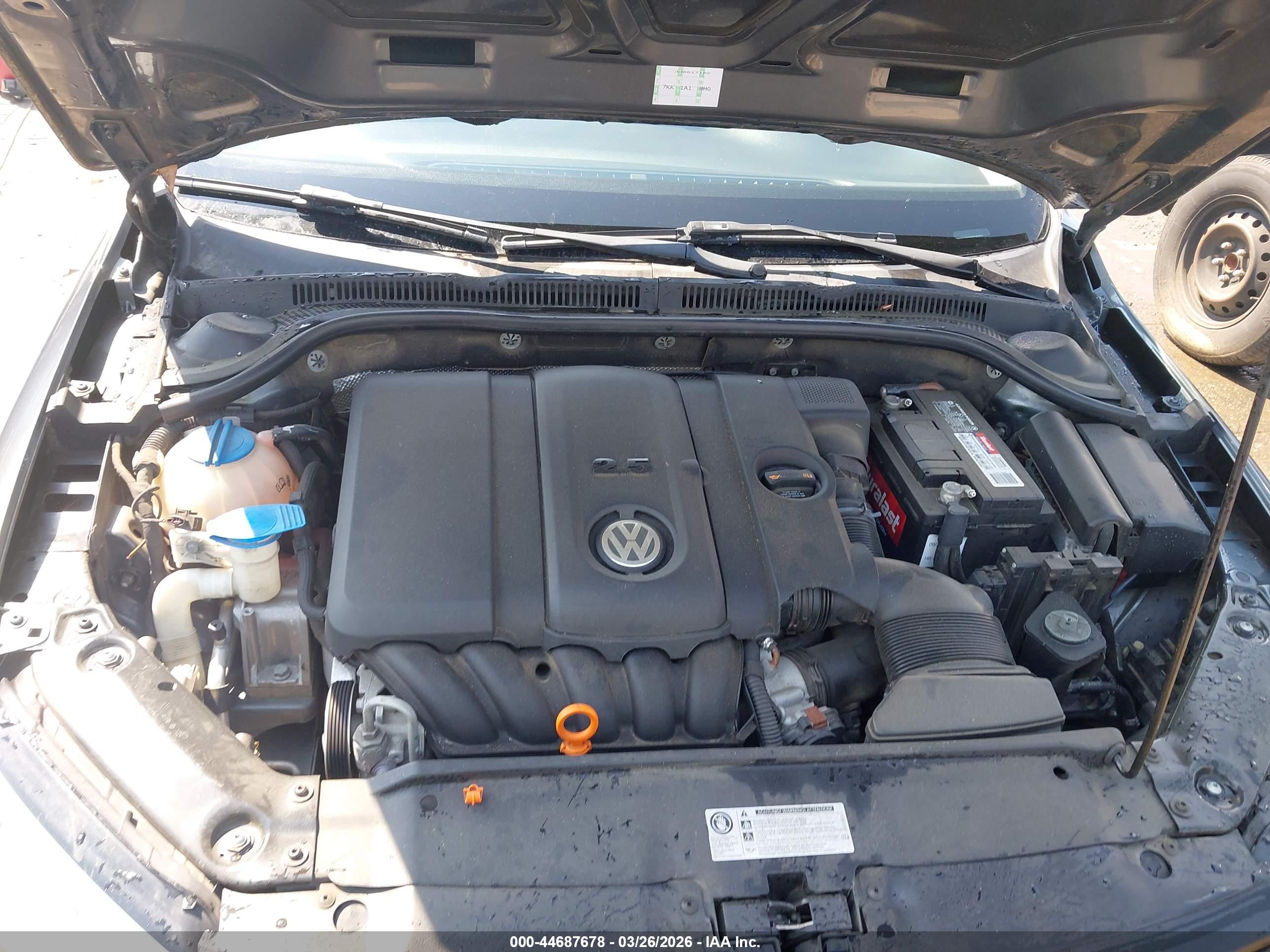 VOLKSWAGEN JETTA image 10
