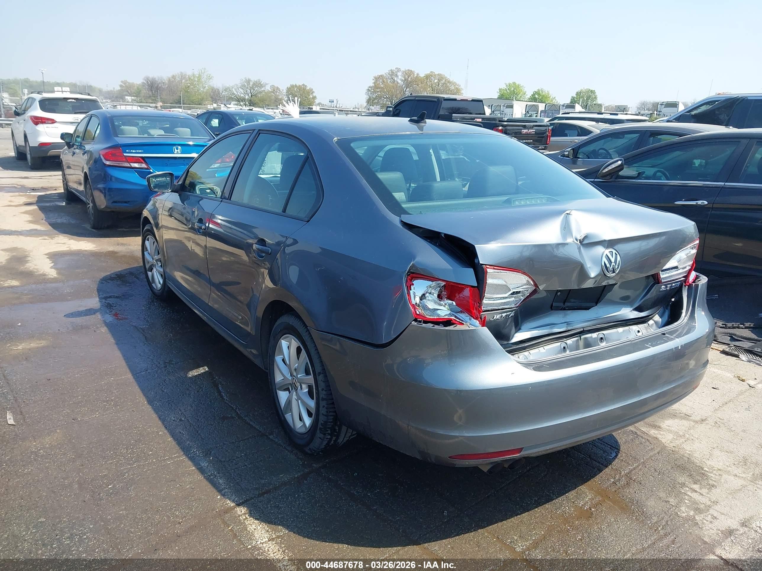 VOLKSWAGEN JETTA image 3