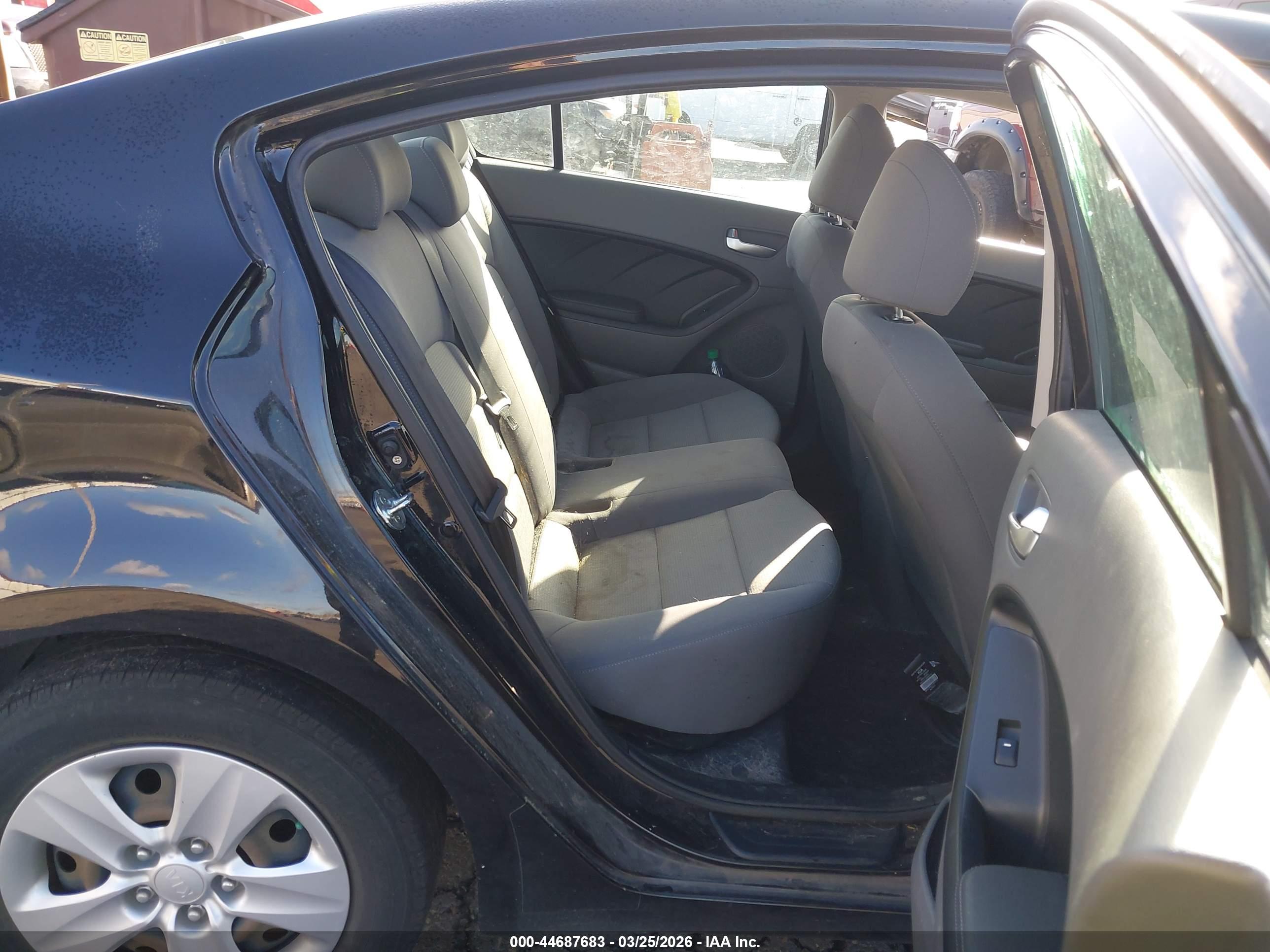KIA FORTE image 8