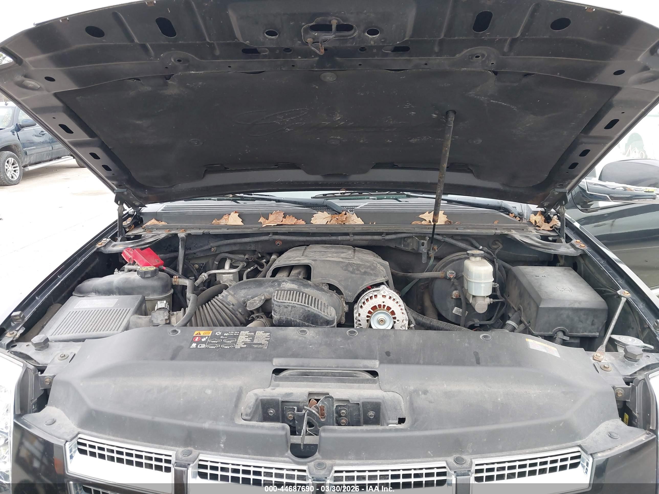 CADILLAC ESCALADE image 10