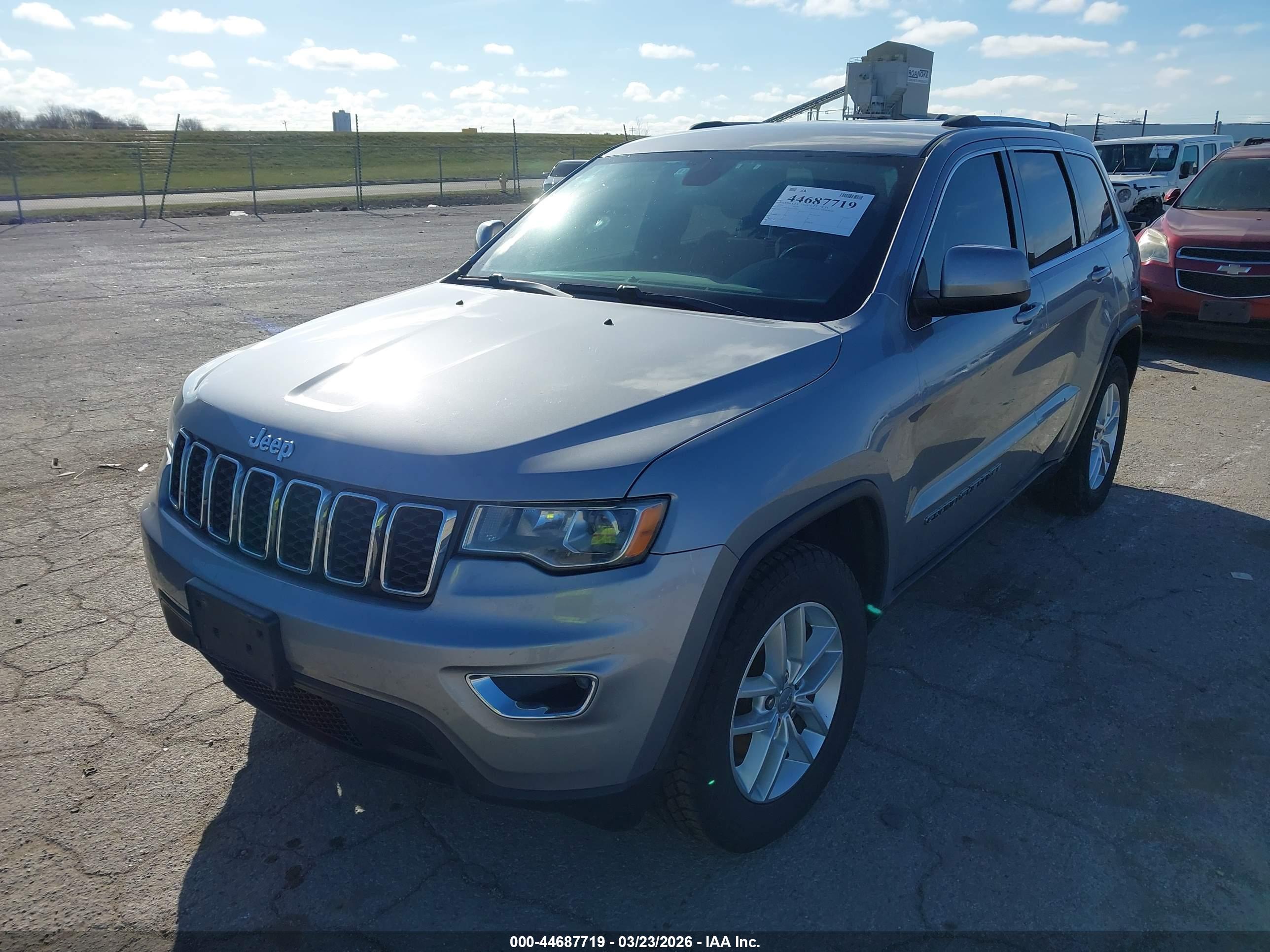 JEEP GRAND image 2