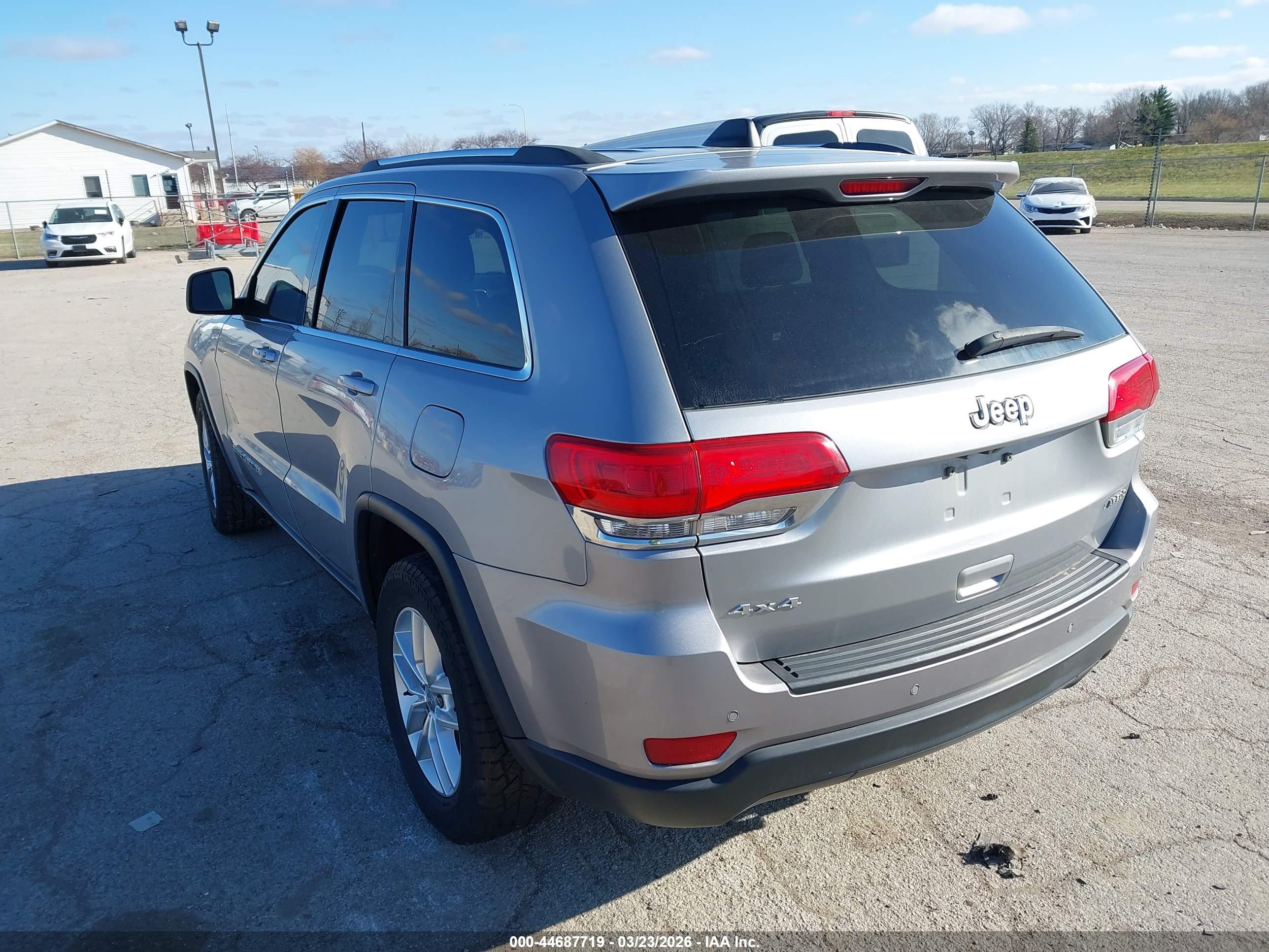 JEEP GRAND image 3