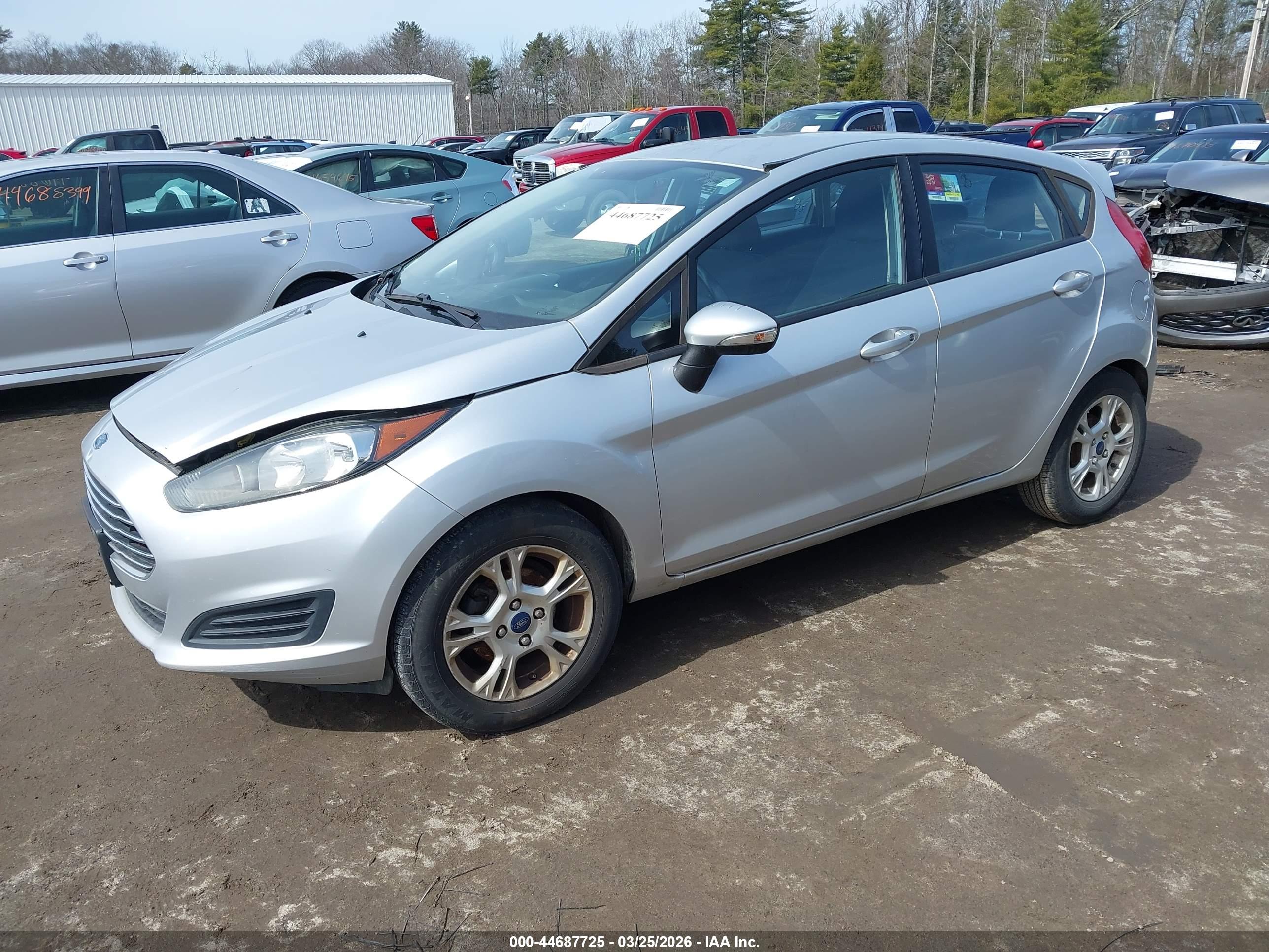 FORD FIESTA image 2