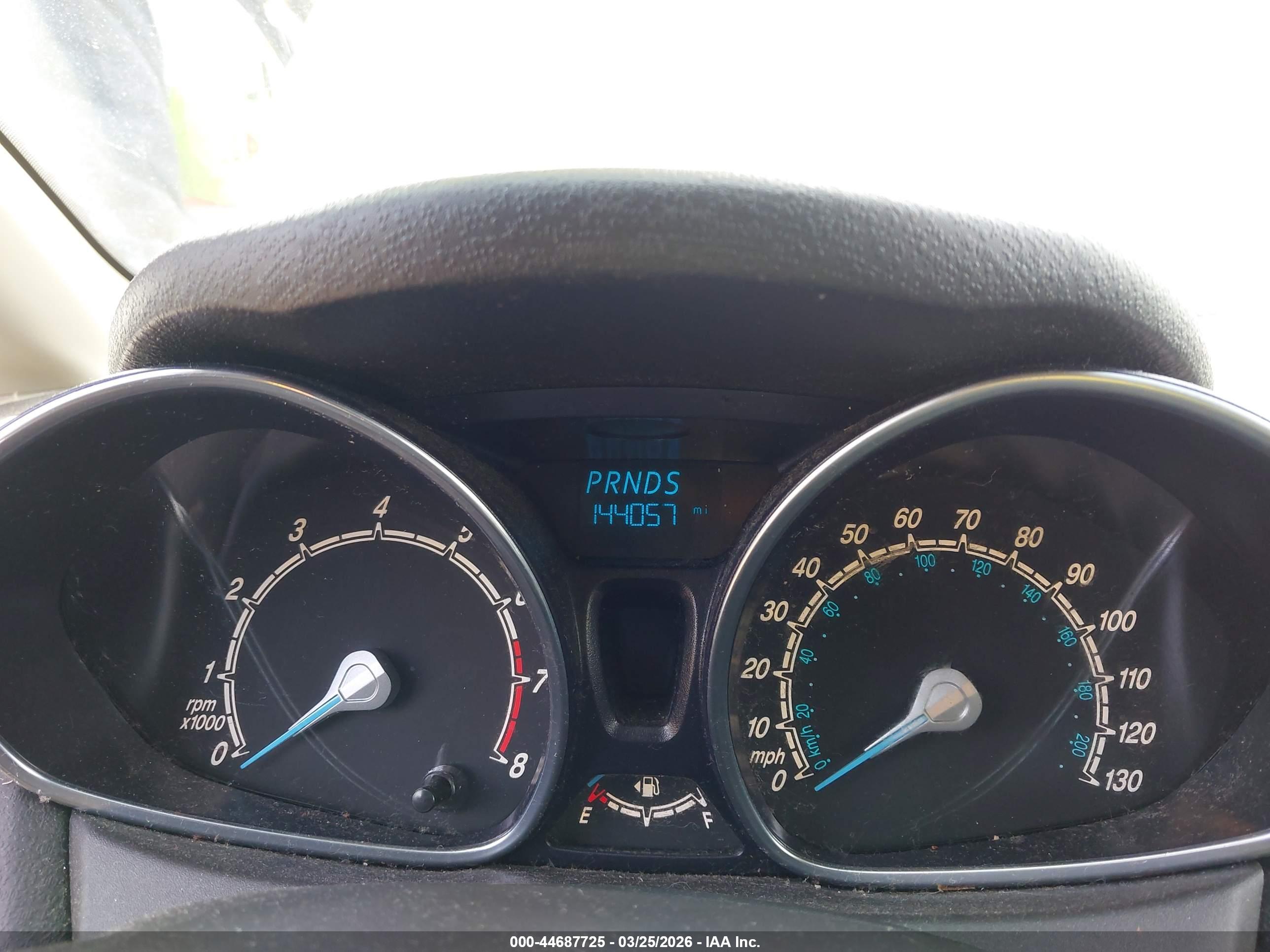 FORD FIESTA image 7