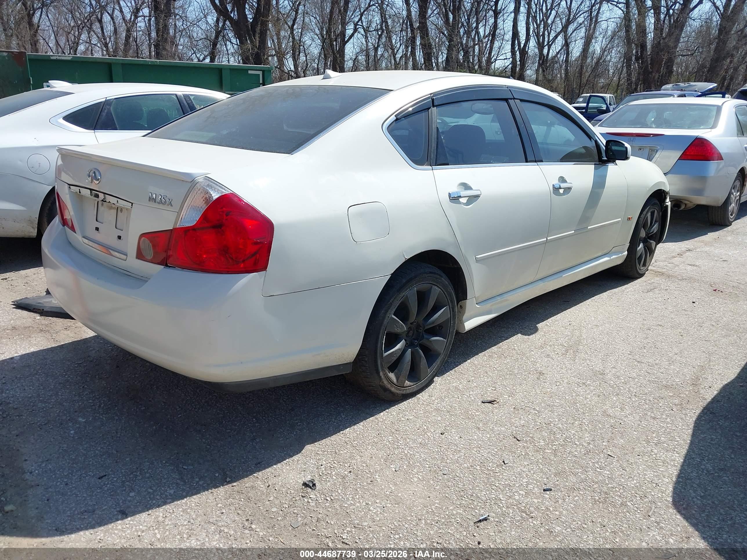 INFINITI M35X image 4