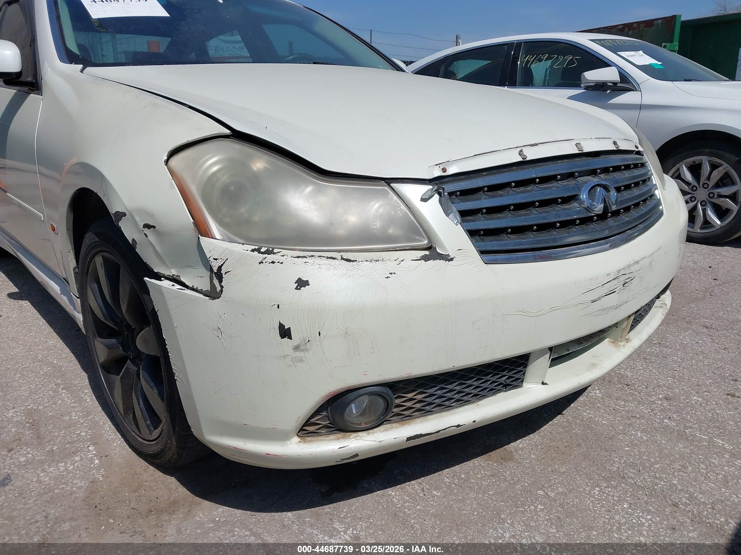 INFINITI M35X image 6