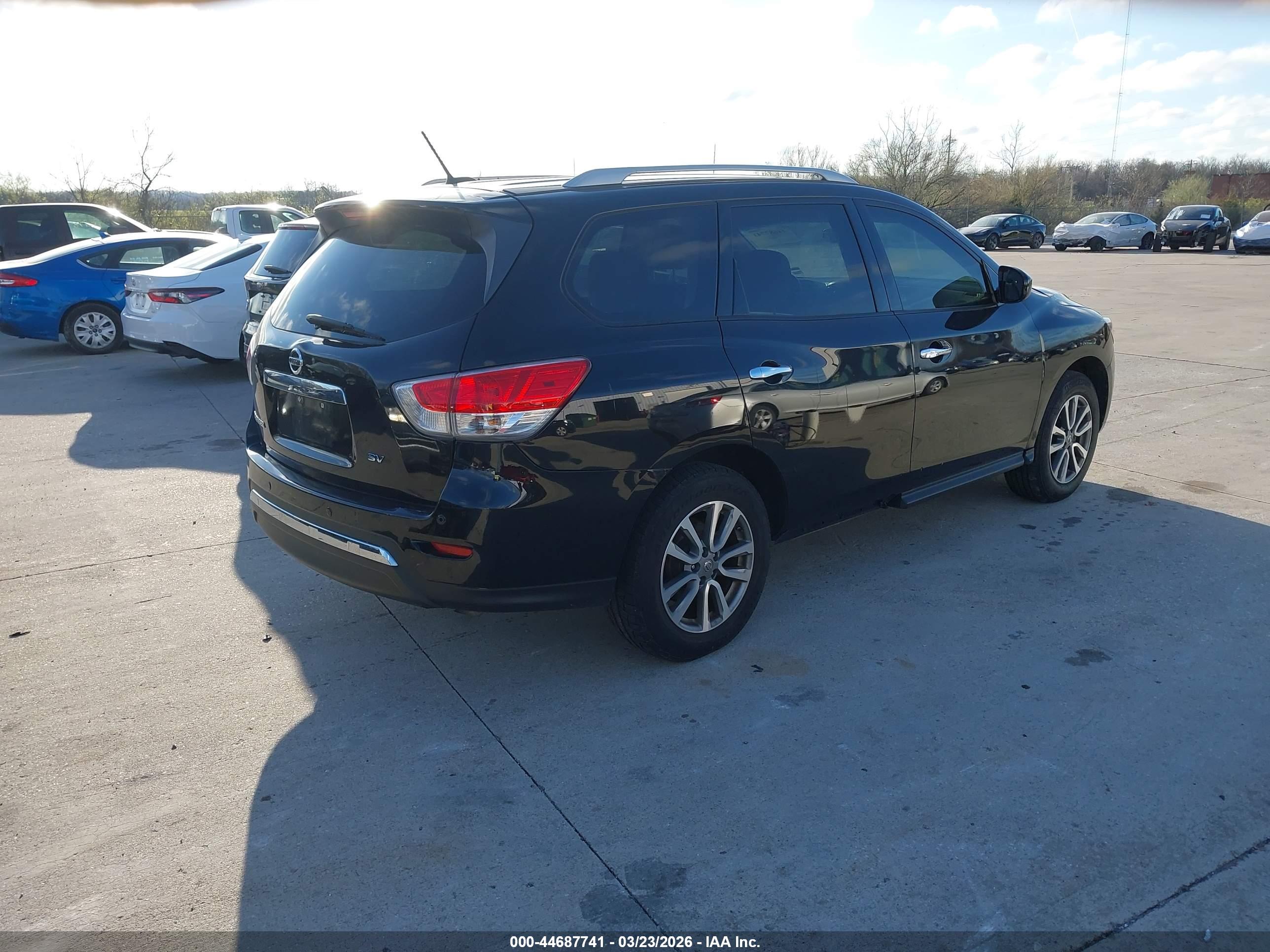 NISSAN PATHFINDER image 4