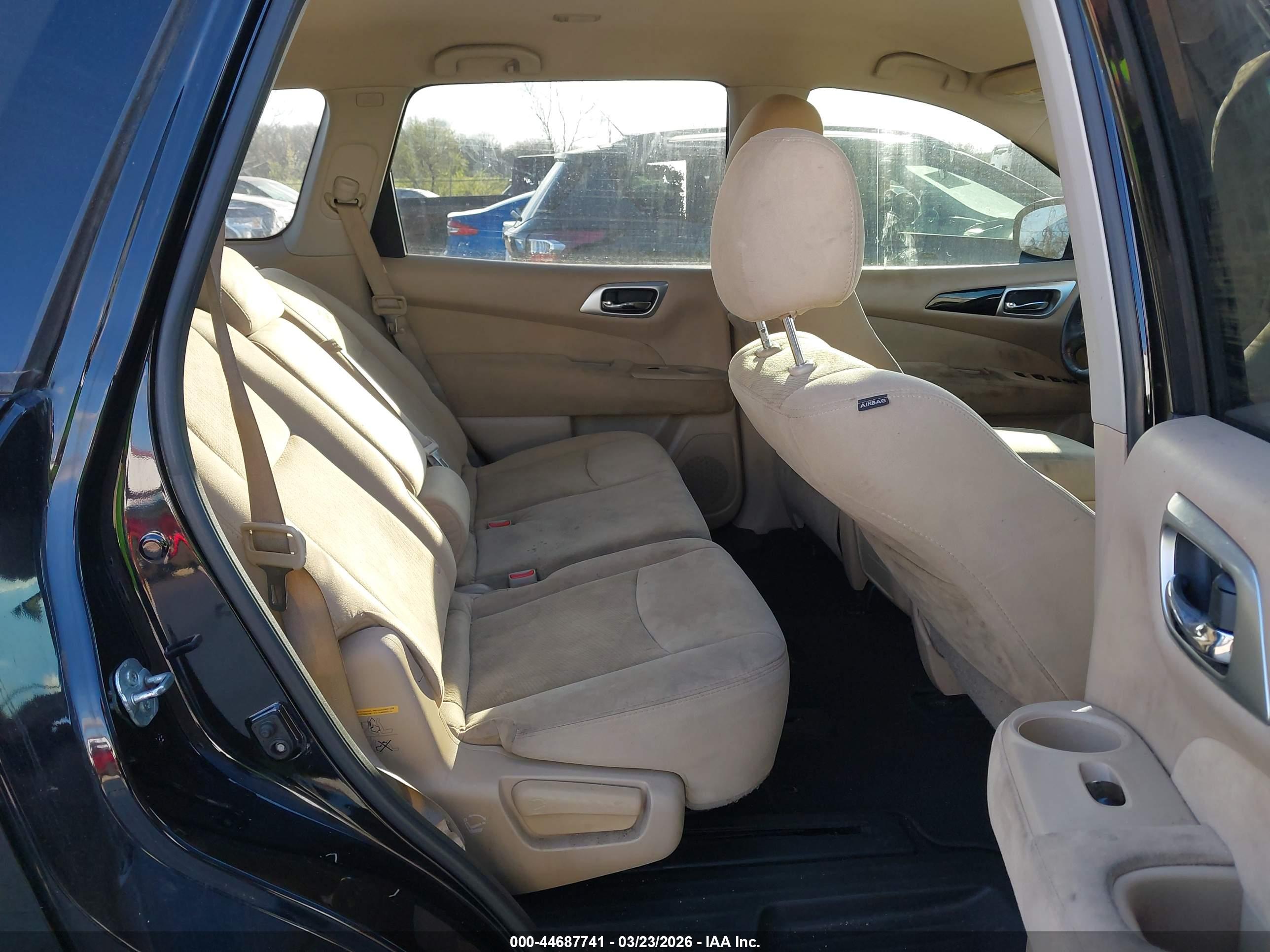 NISSAN PATHFINDER image 8