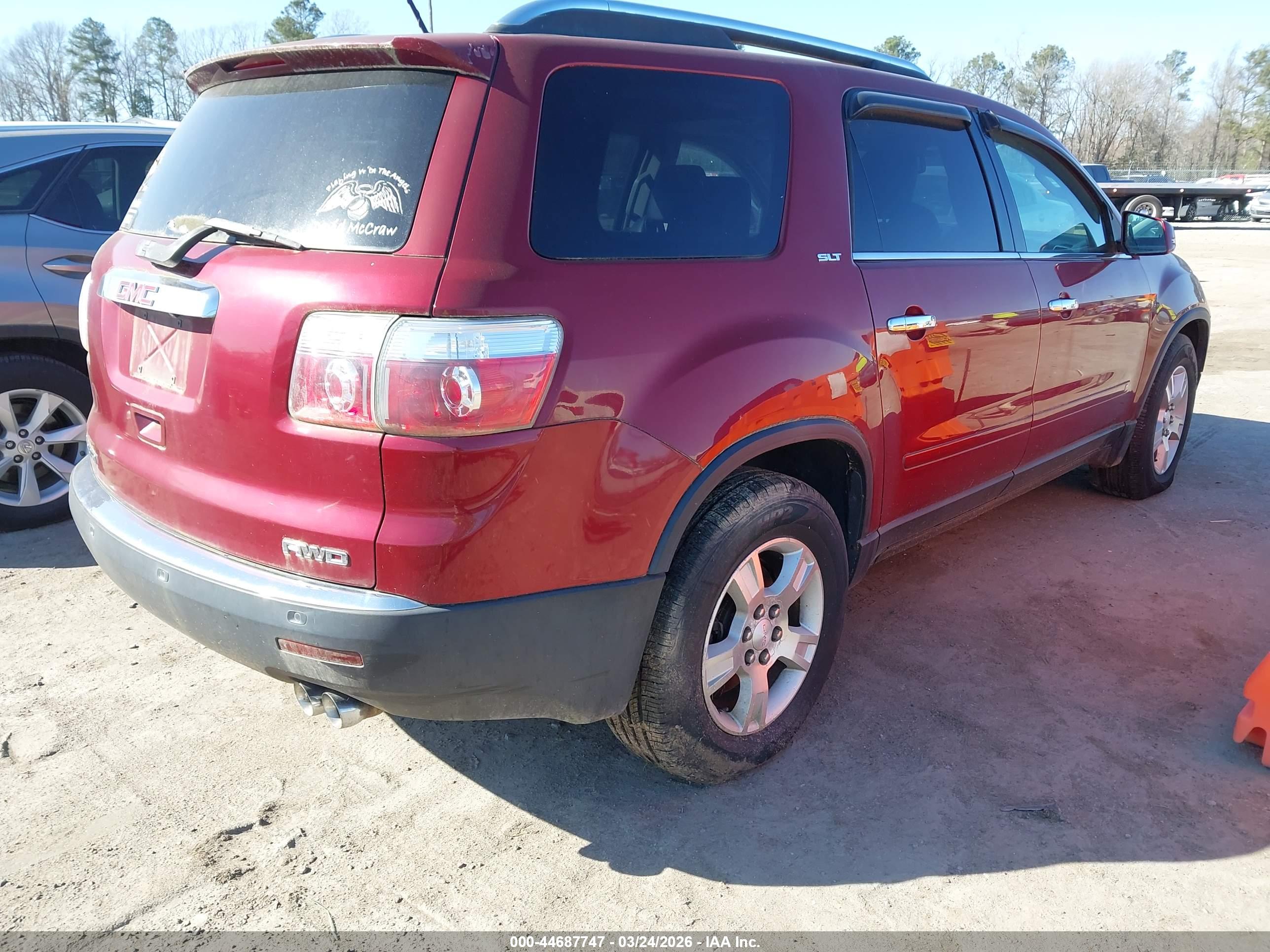 GMC ACADIA image 4