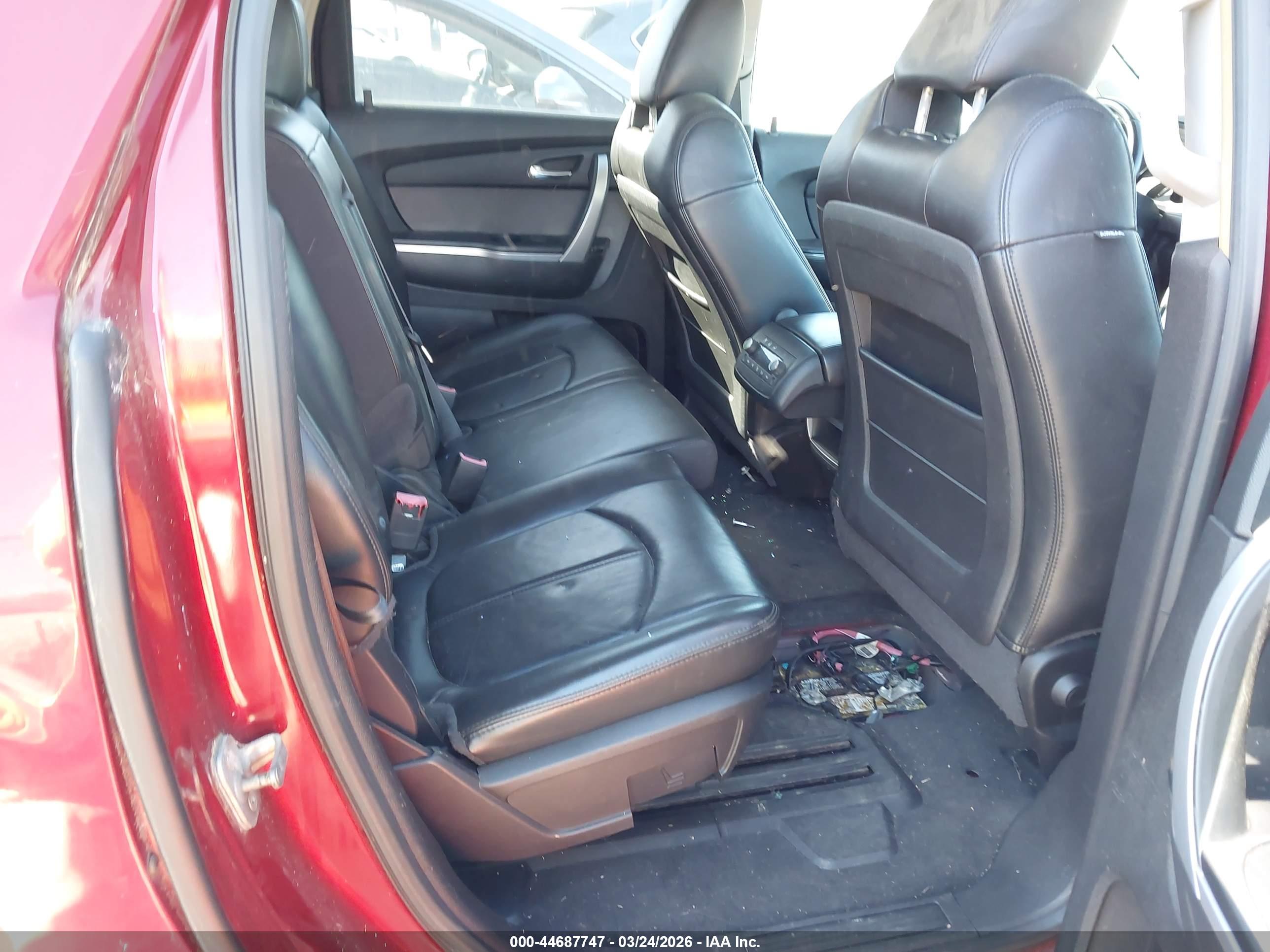 GMC ACADIA image 8