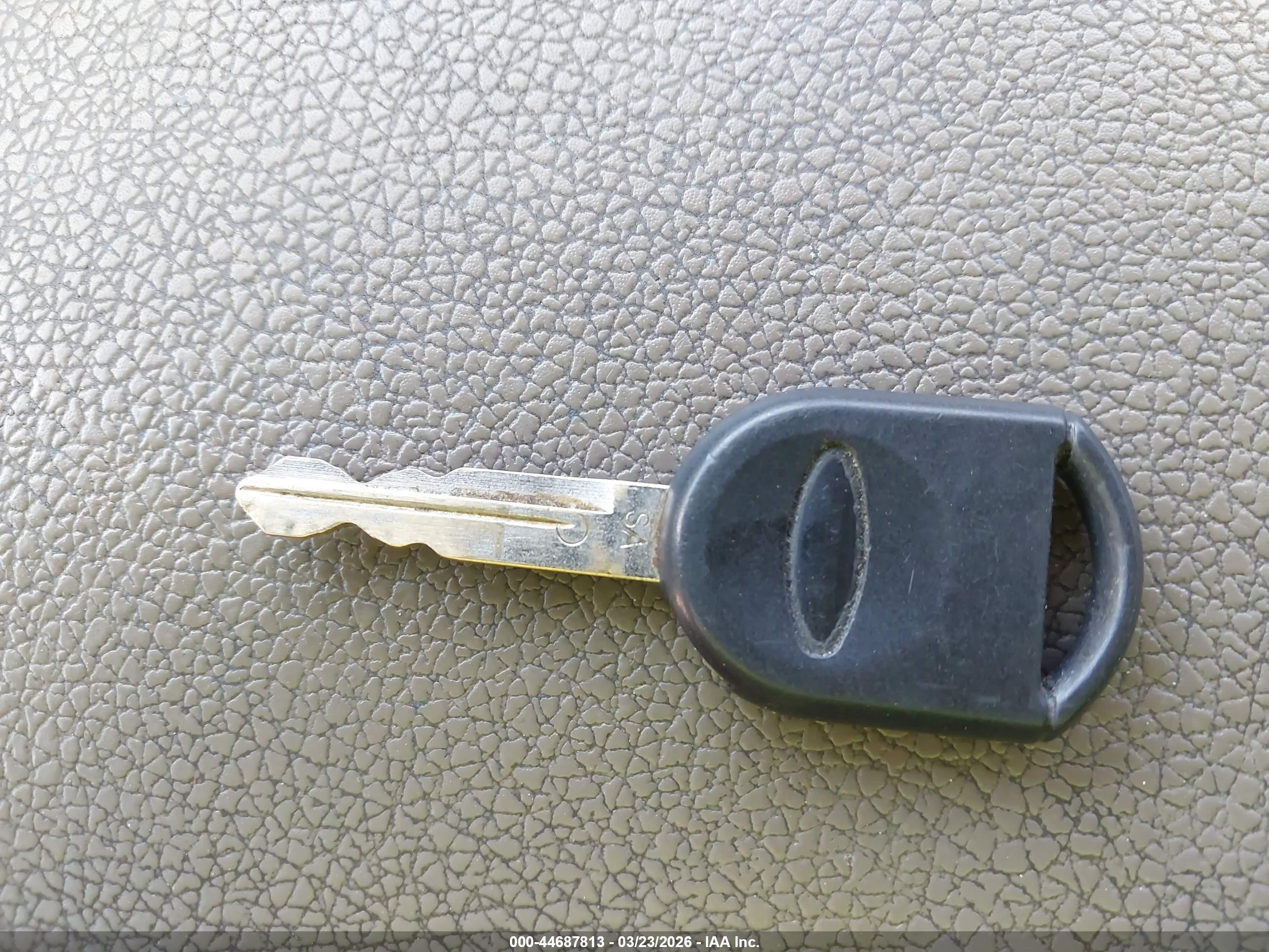 FORD EXPLORER image 11
