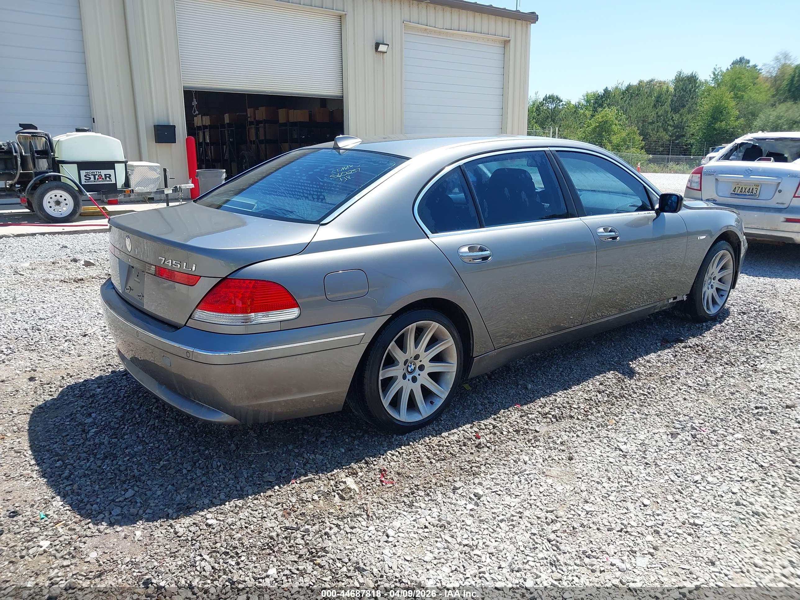 BMW 745LI image 4