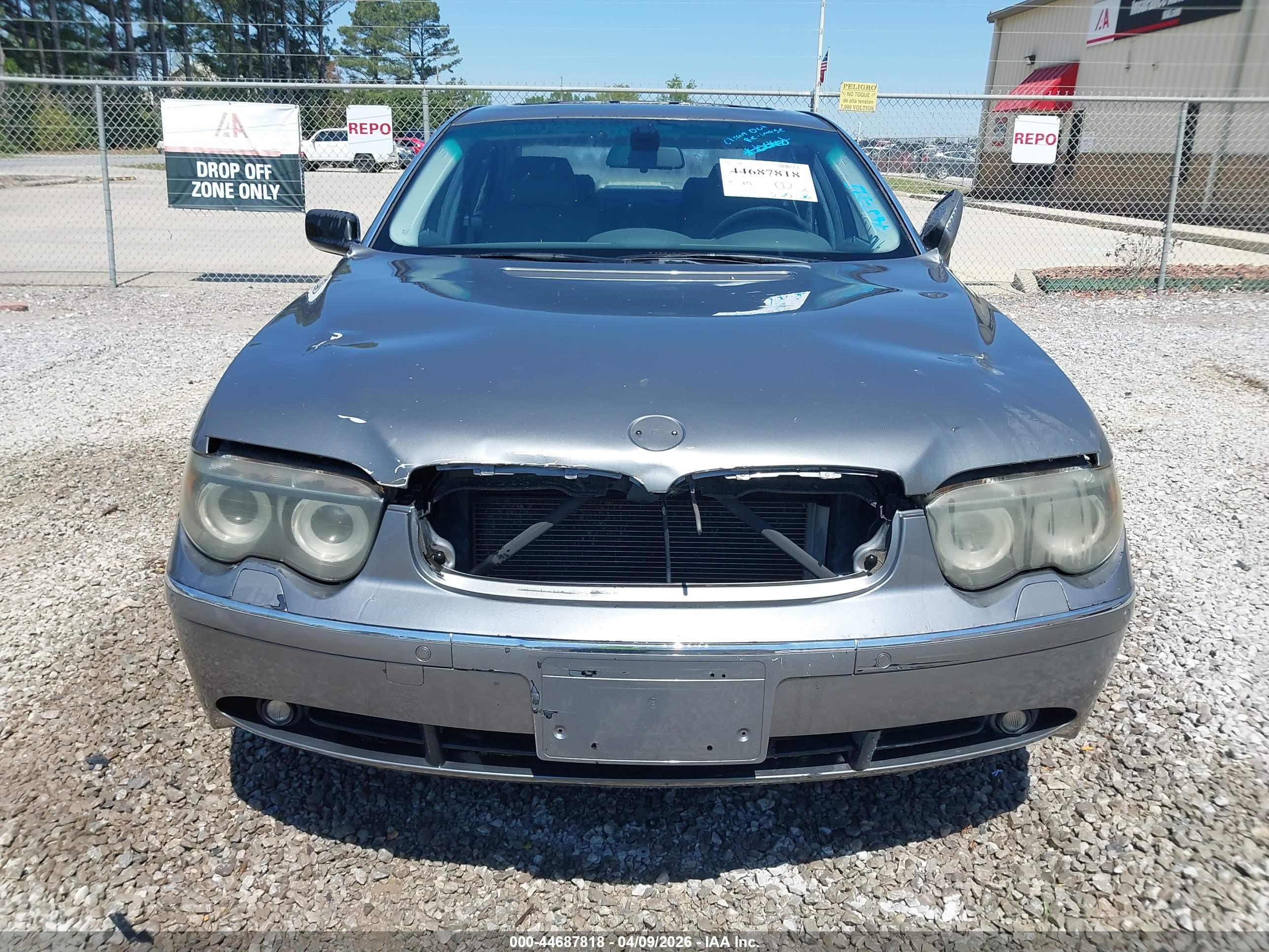 BMW 745LI image 6