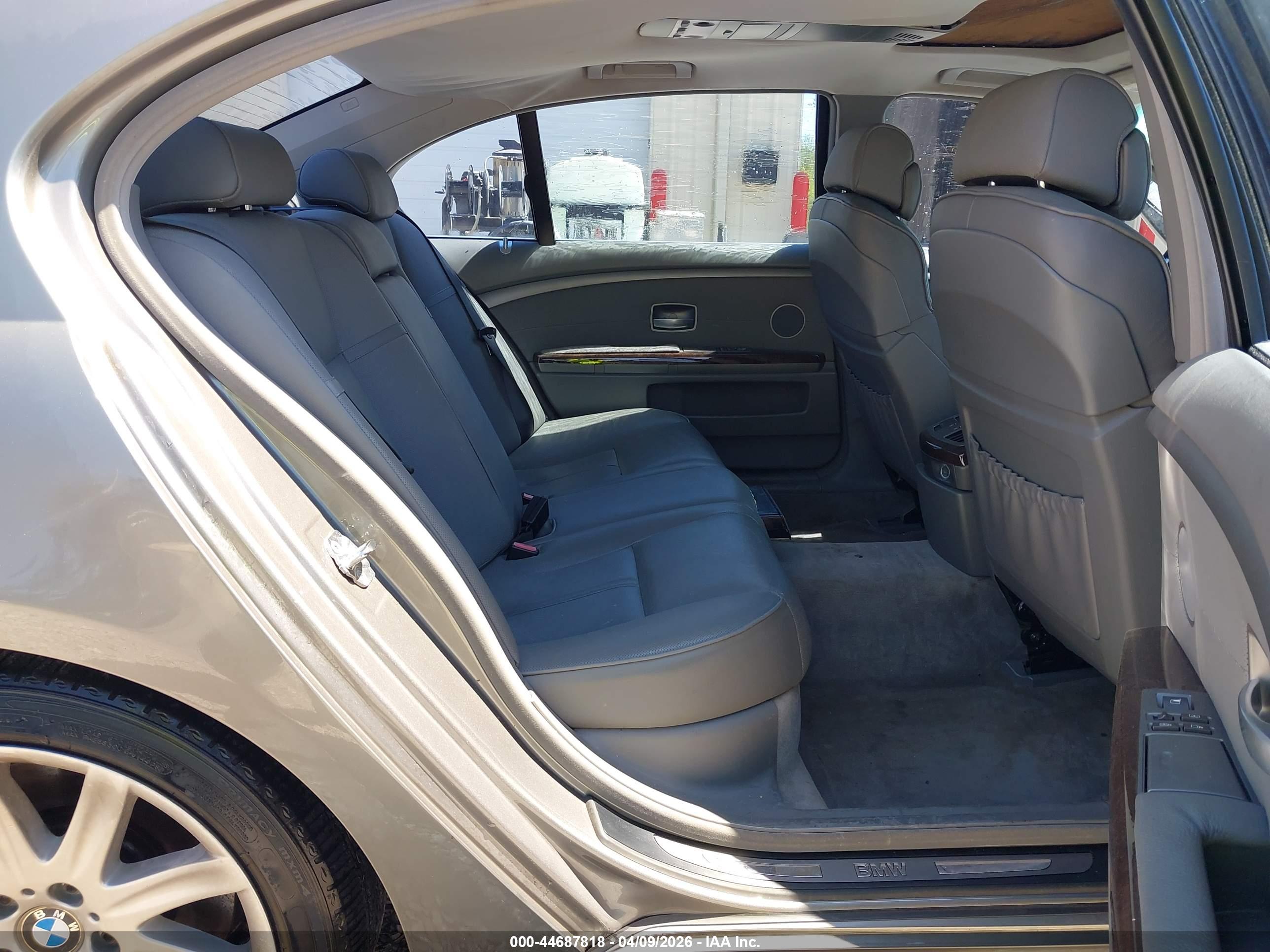 BMW 745LI image 8