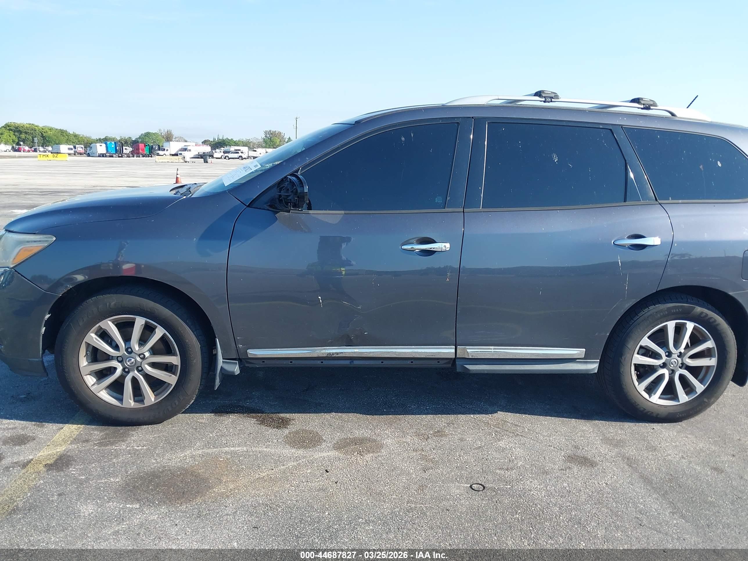 NISSAN PATHFINDER image 6
