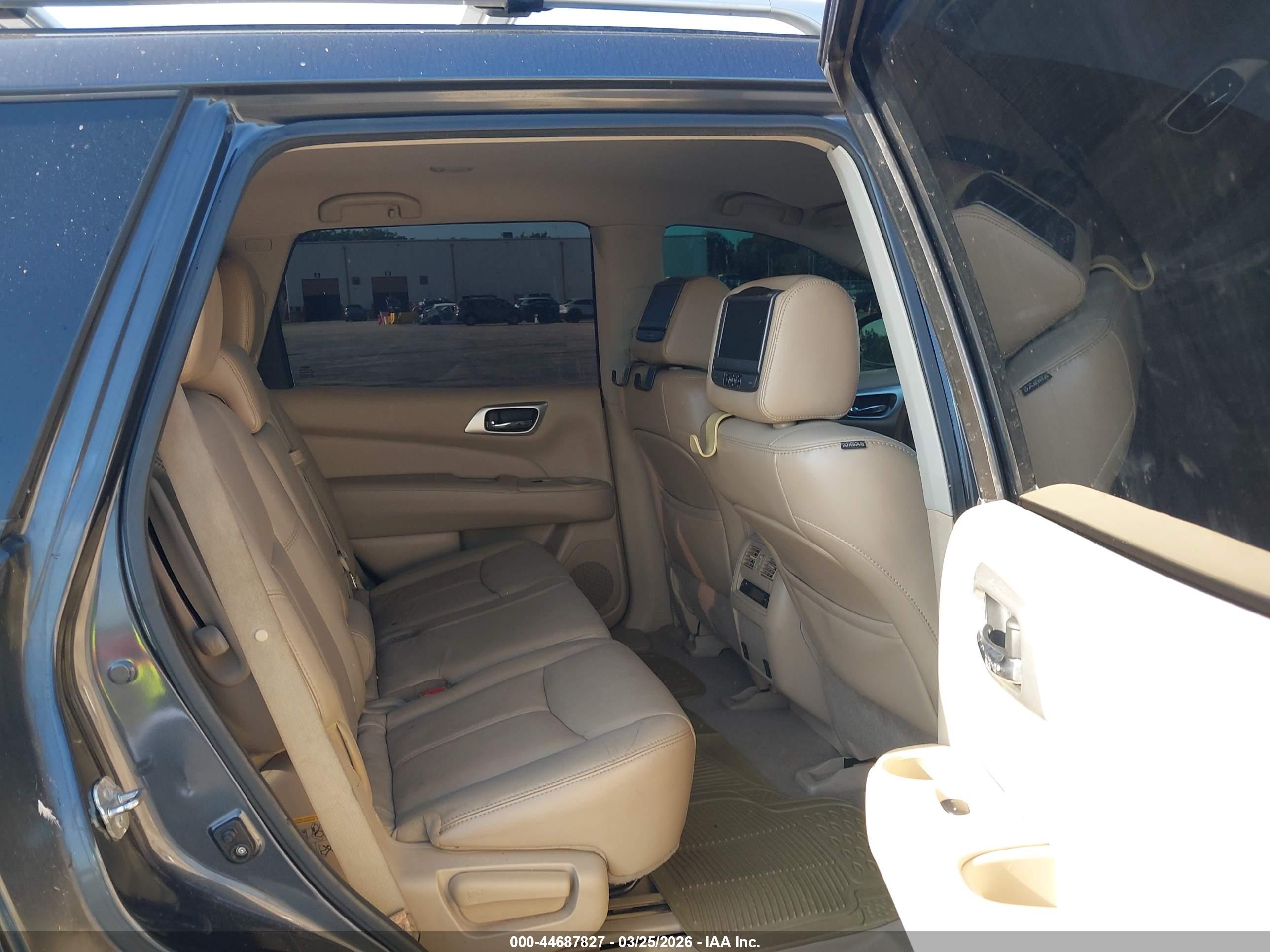 NISSAN PATHFINDER image 8