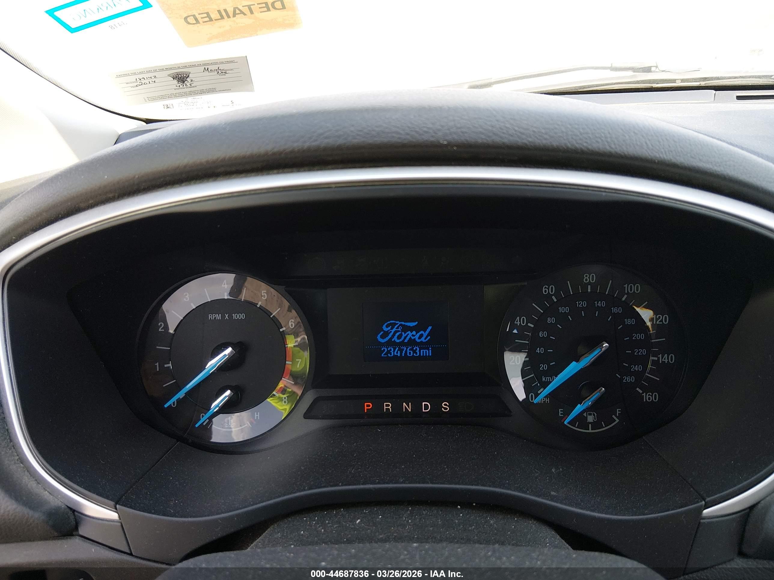 FORD FUSION image 7