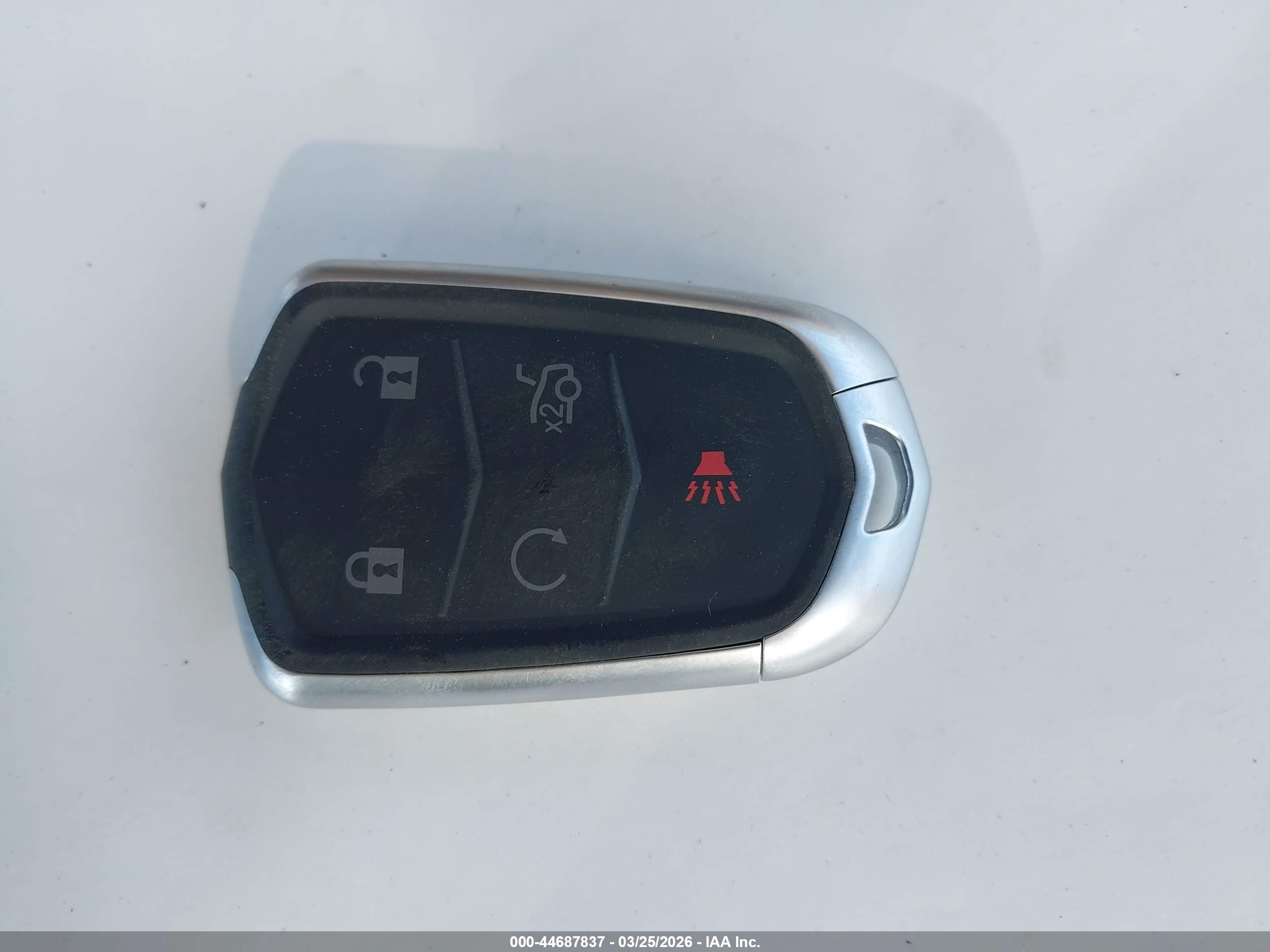 CADILLAC CTS image 11