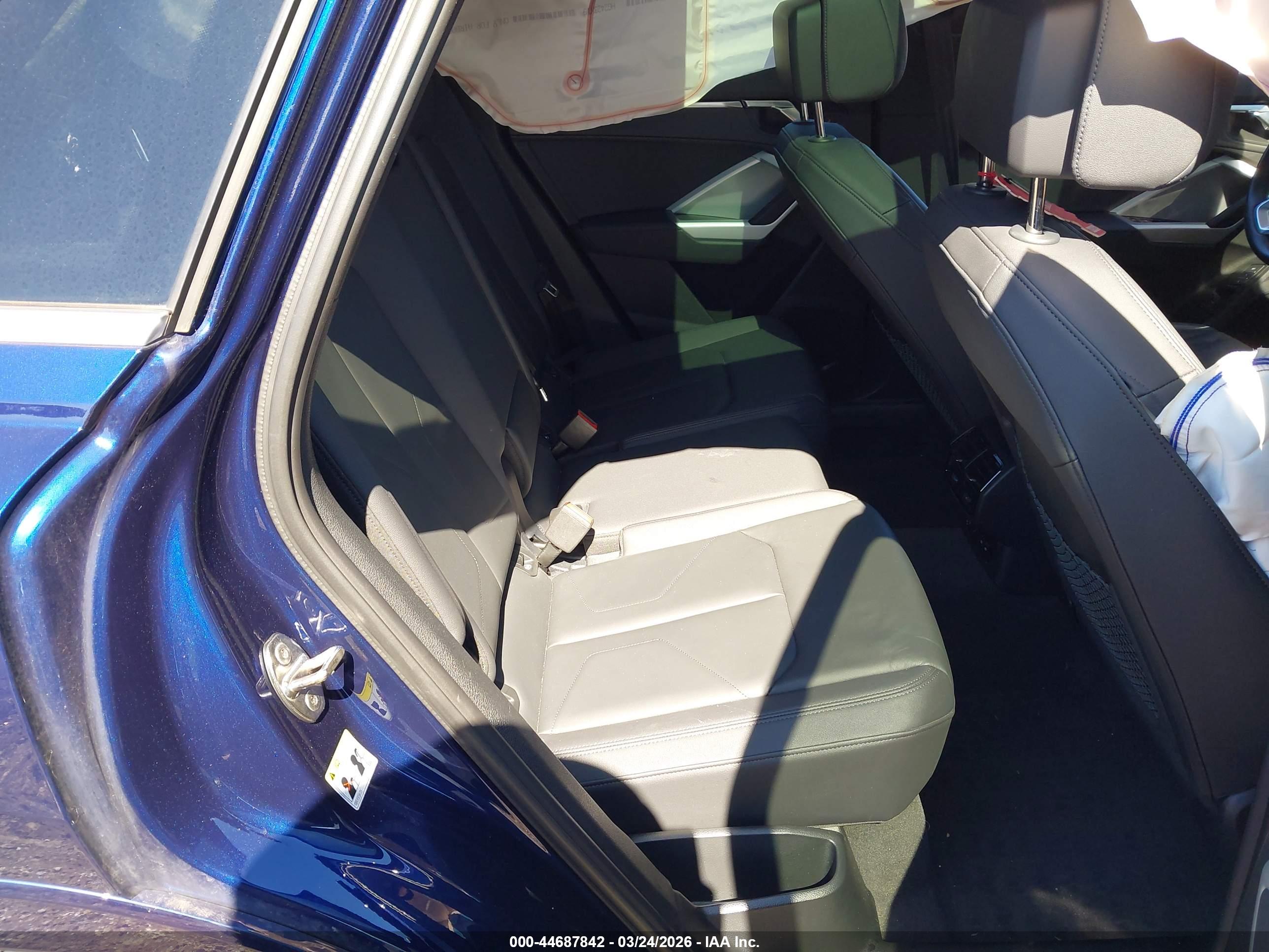 AUDI Q3 image 8