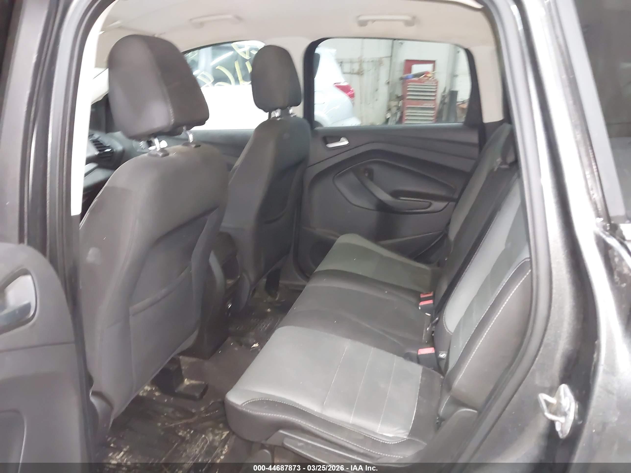 FORD ESCAPE image 8