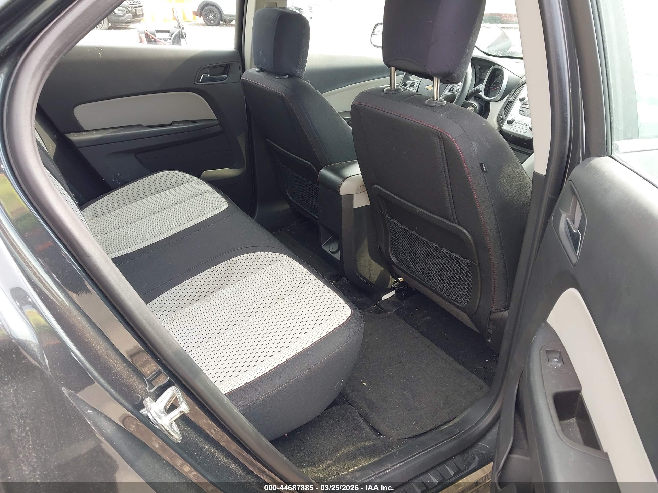 CHEVROLET EQUINOX image 8