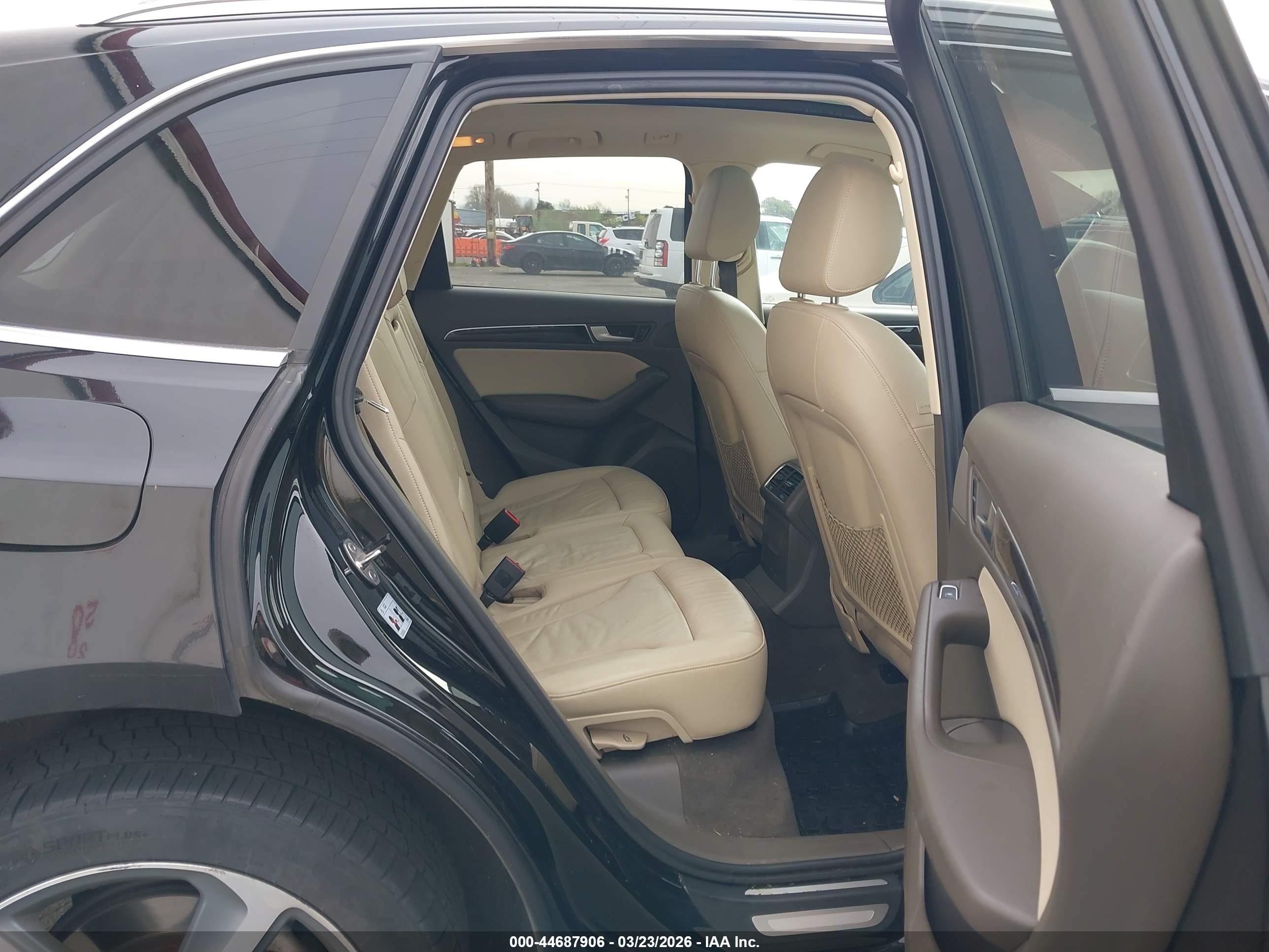 AUDI Q5 image 8