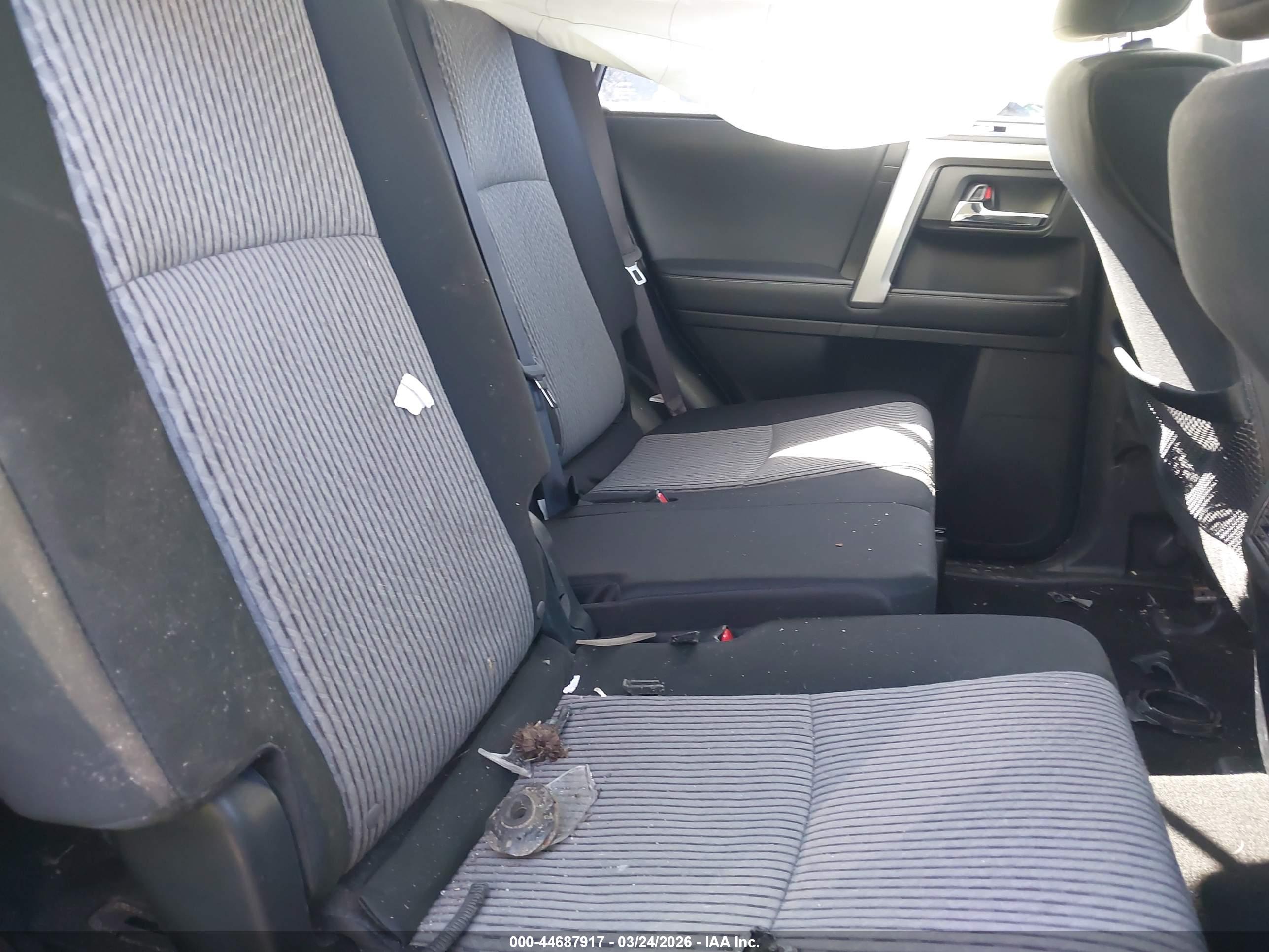 TOYOTA 4RUNNER image 8