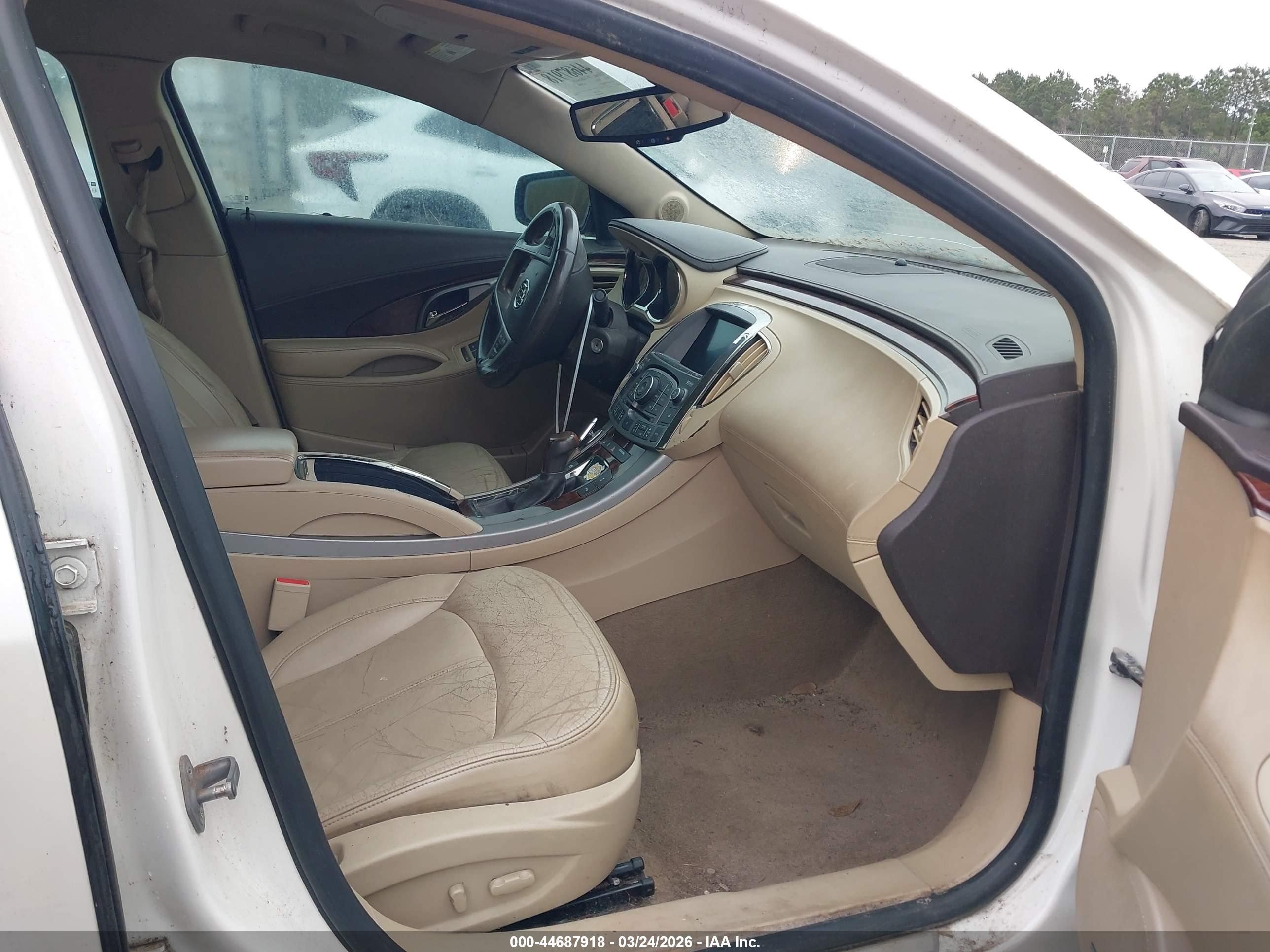 BUICK LACROSSE image 5