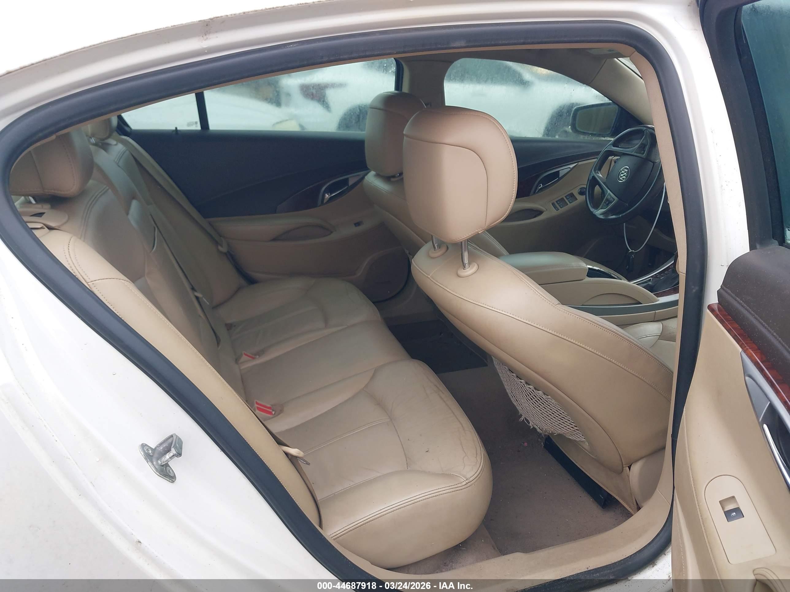 BUICK LACROSSE image 8